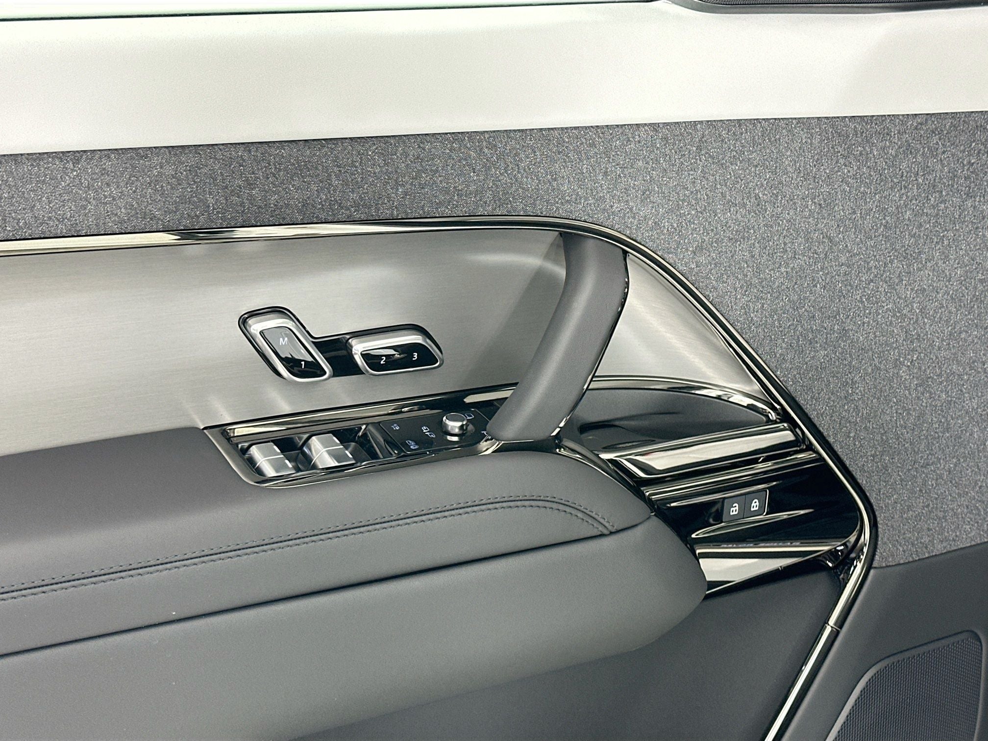 2026 Land Rover Range Rover Sport Plug-in Hybrid Dynamic SE