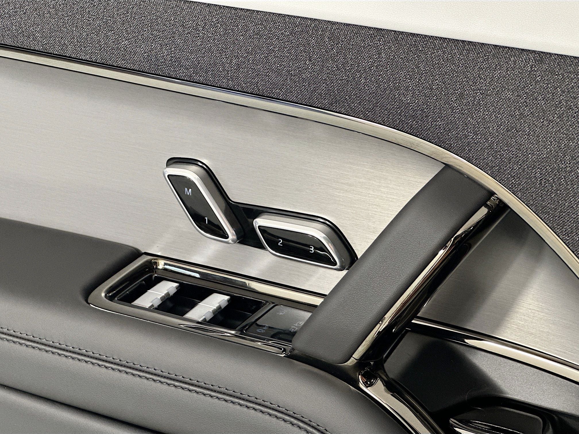 2026 Land Rover Range Rover Sport Plug-in Hybrid Dynamic SE