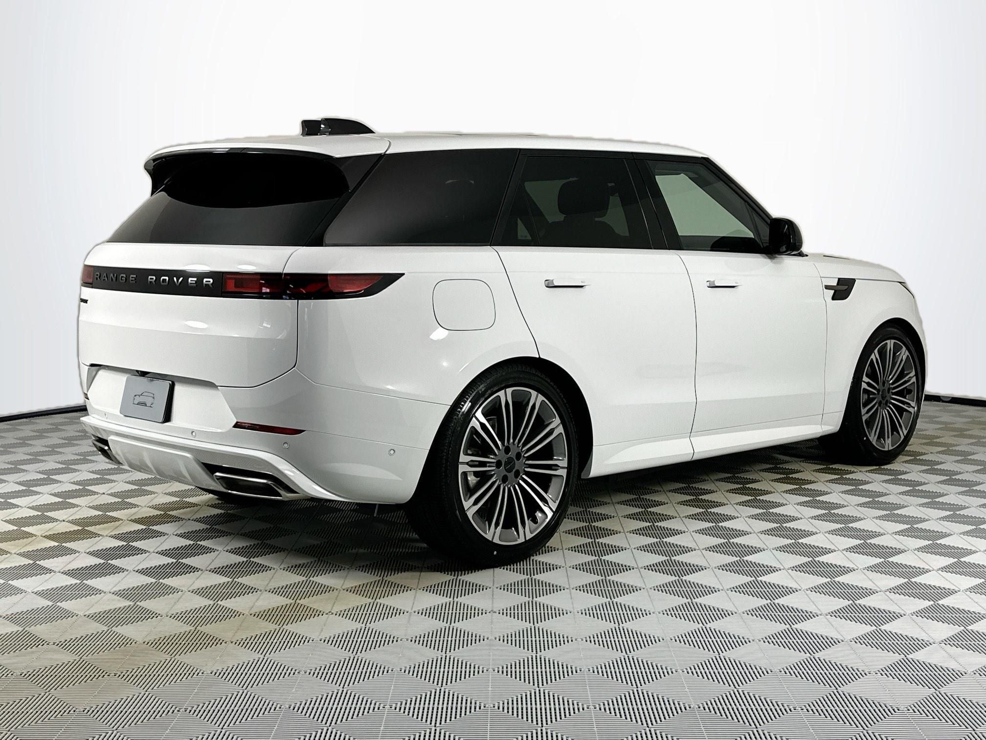 2026 Land Rover Range Rover Sport Plug-in Hybrid Dynamic SE