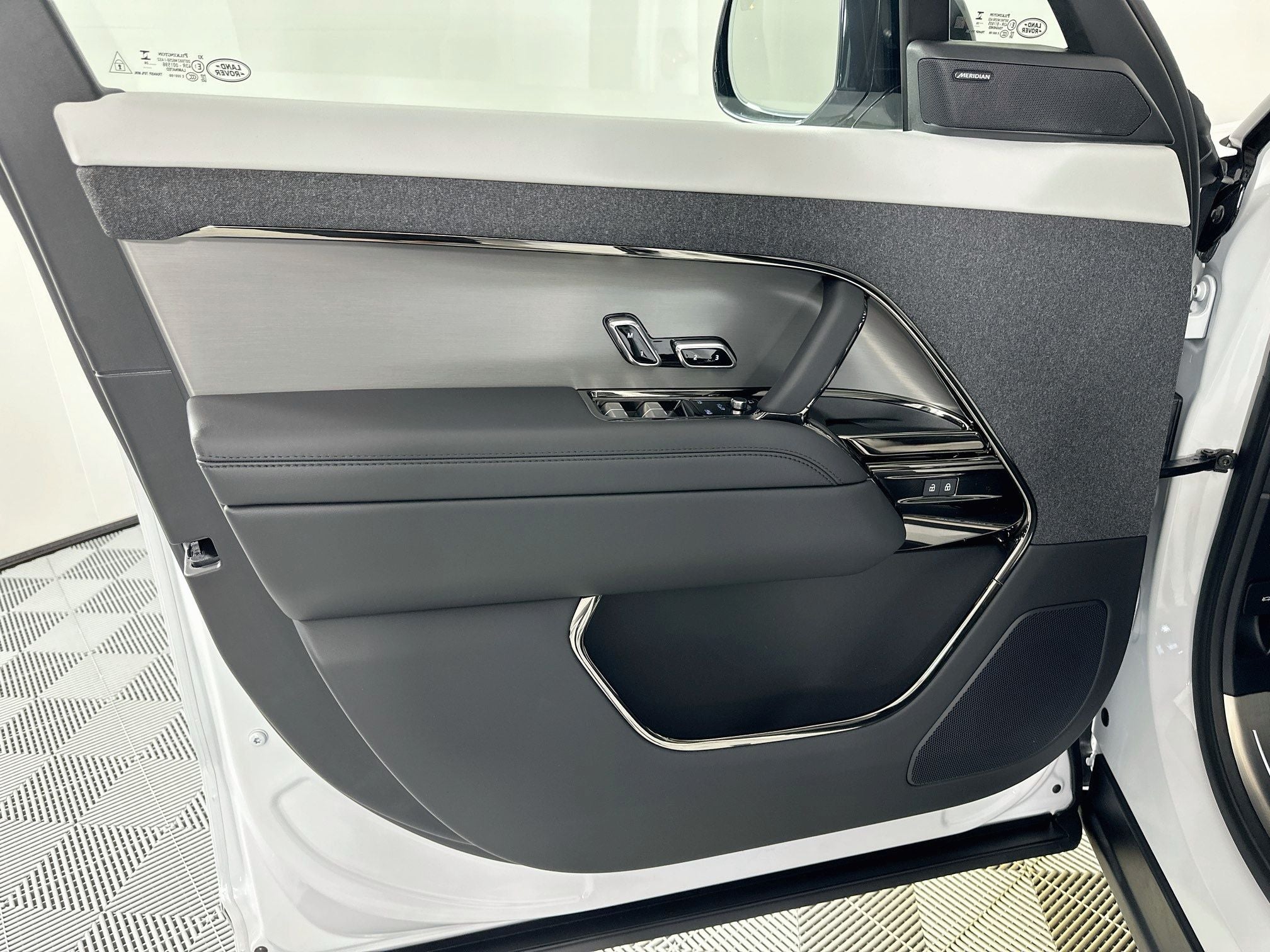 2026 Land Rover Range Rover Sport Plug-in Hybrid Dynamic SE