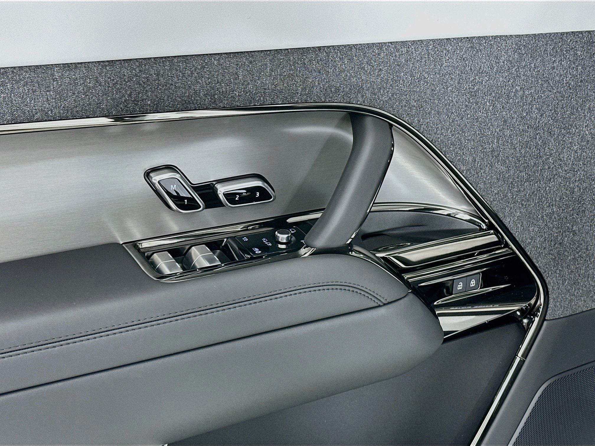 2026 Land Rover Range Rover Sport Plug-in Hybrid Dynamic SE
