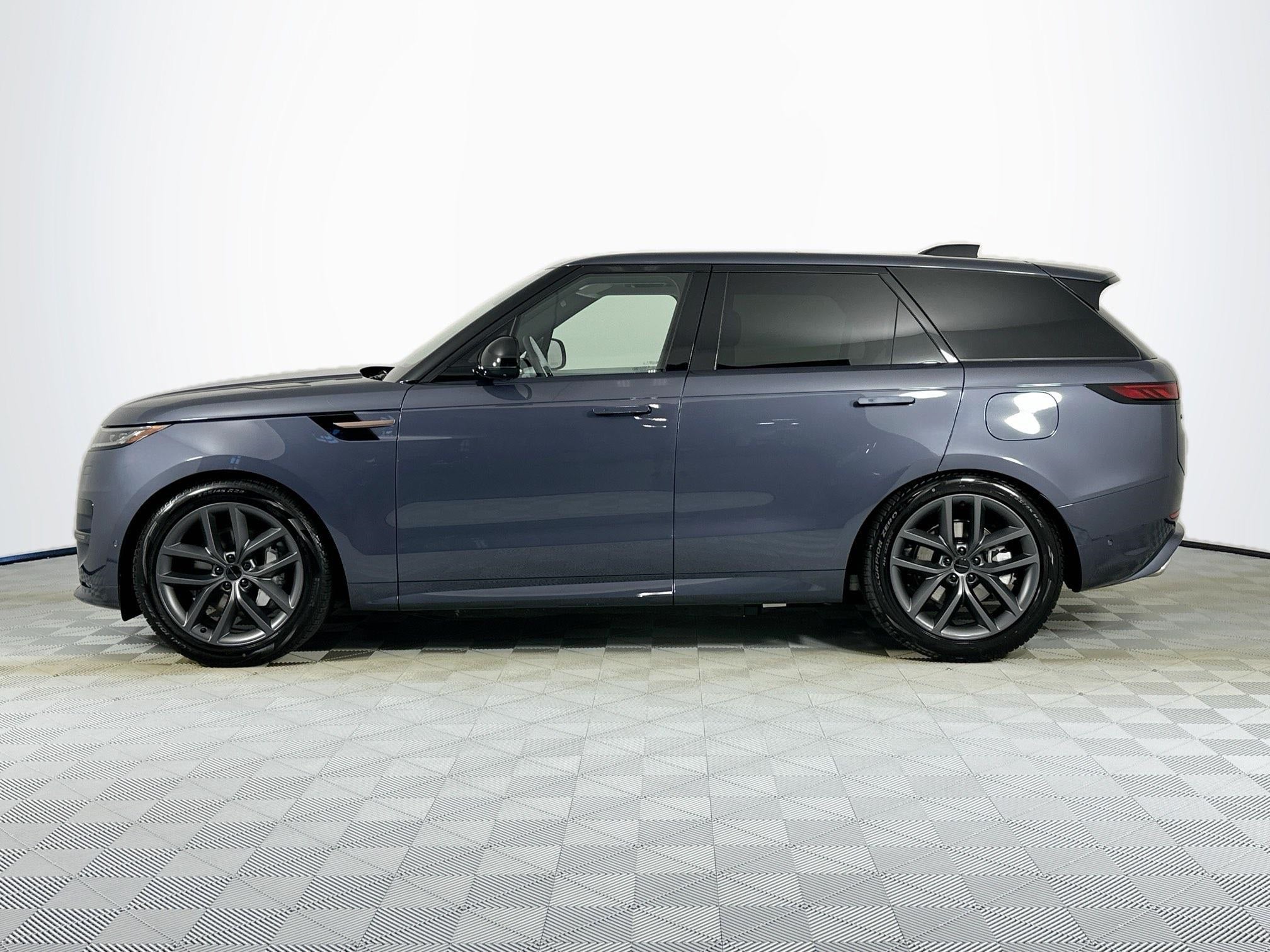 2026 Land Rover Range Rover Sport Plug-in Hybrid Dynamic SE