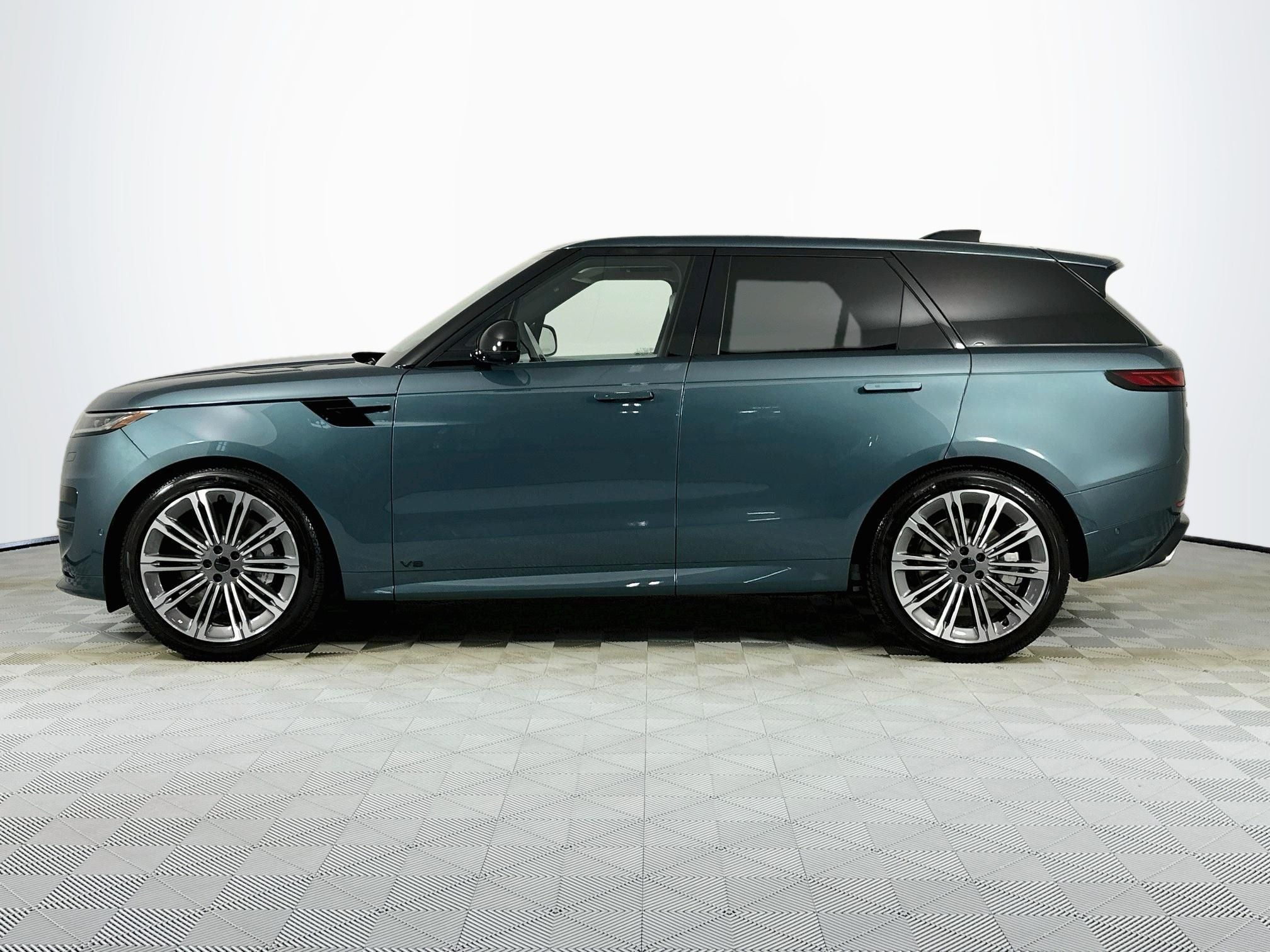 2026 Land Rover Range Rover Sport Dynamic SE