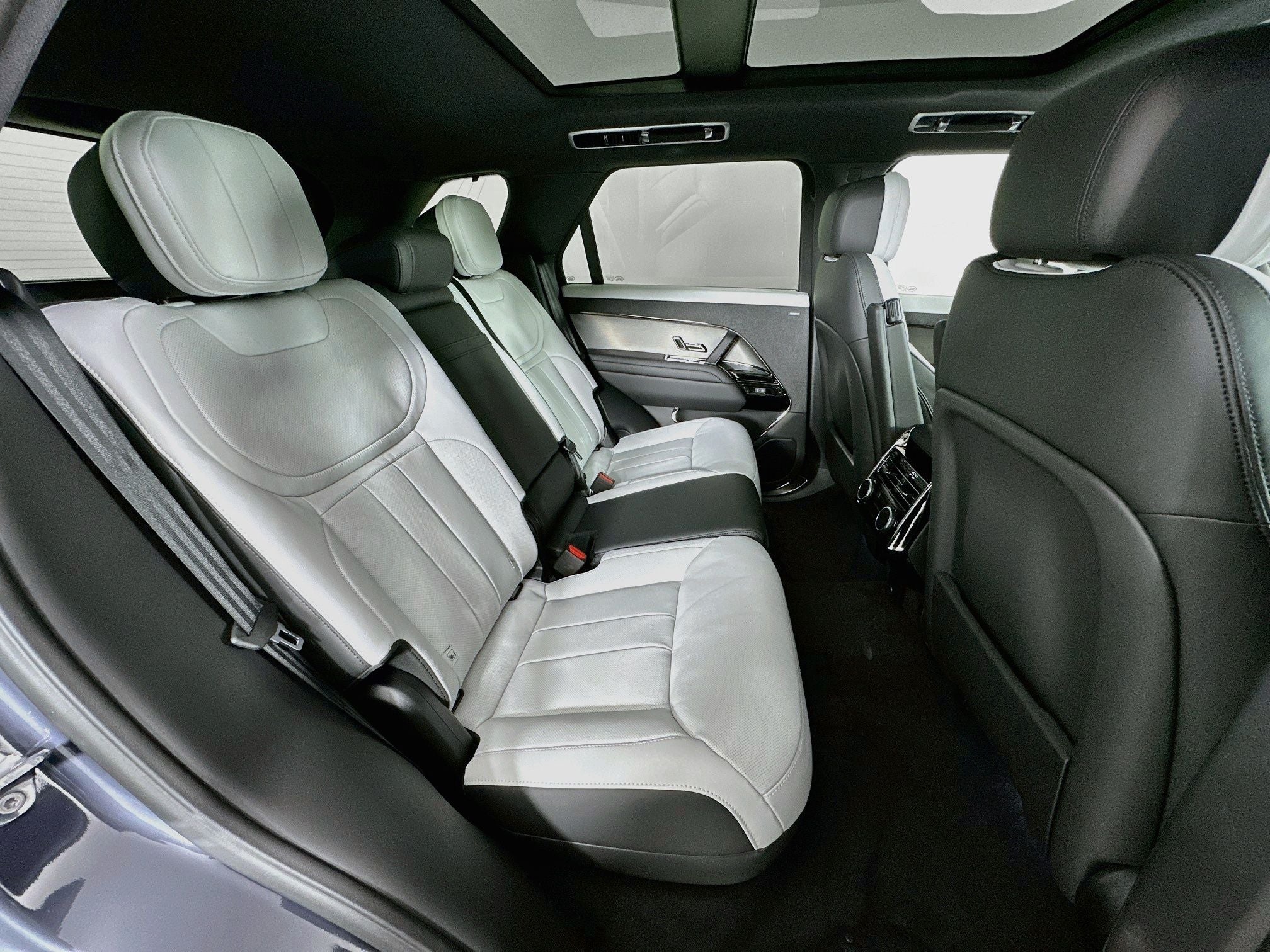 2026 Land Rover Range Rover Sport Dynamic SE