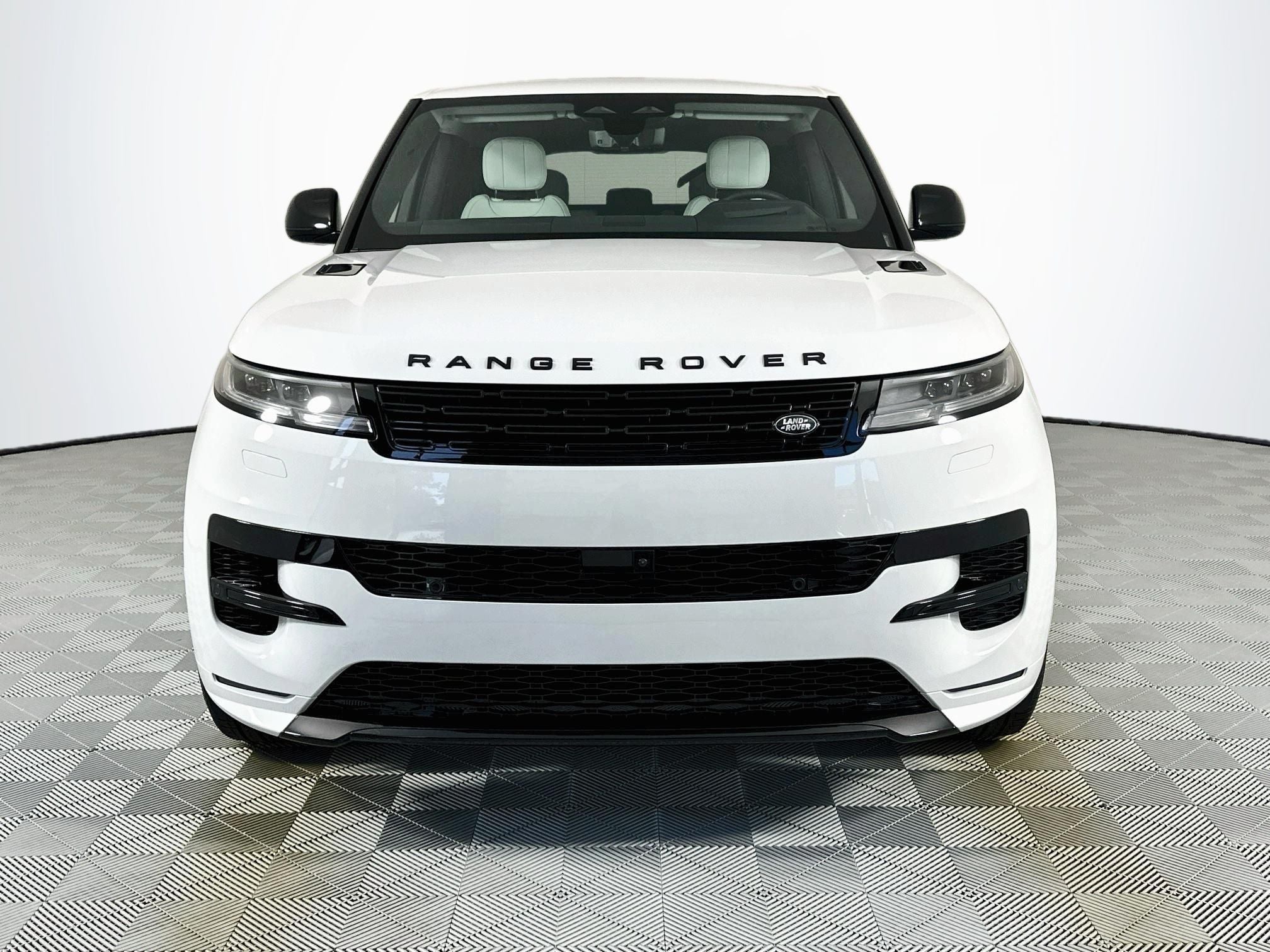 2026 Land Rover Range Rover Sport Dynamic SE