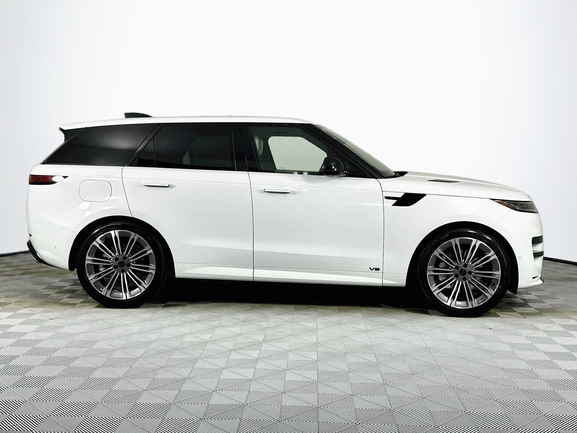2026 Land Rover Range Rover Sport Dynamic SE