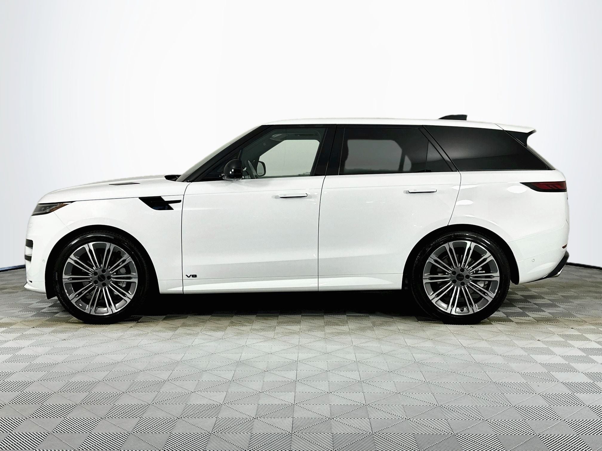 2026 Land Rover Range Rover Sport Dynamic SE