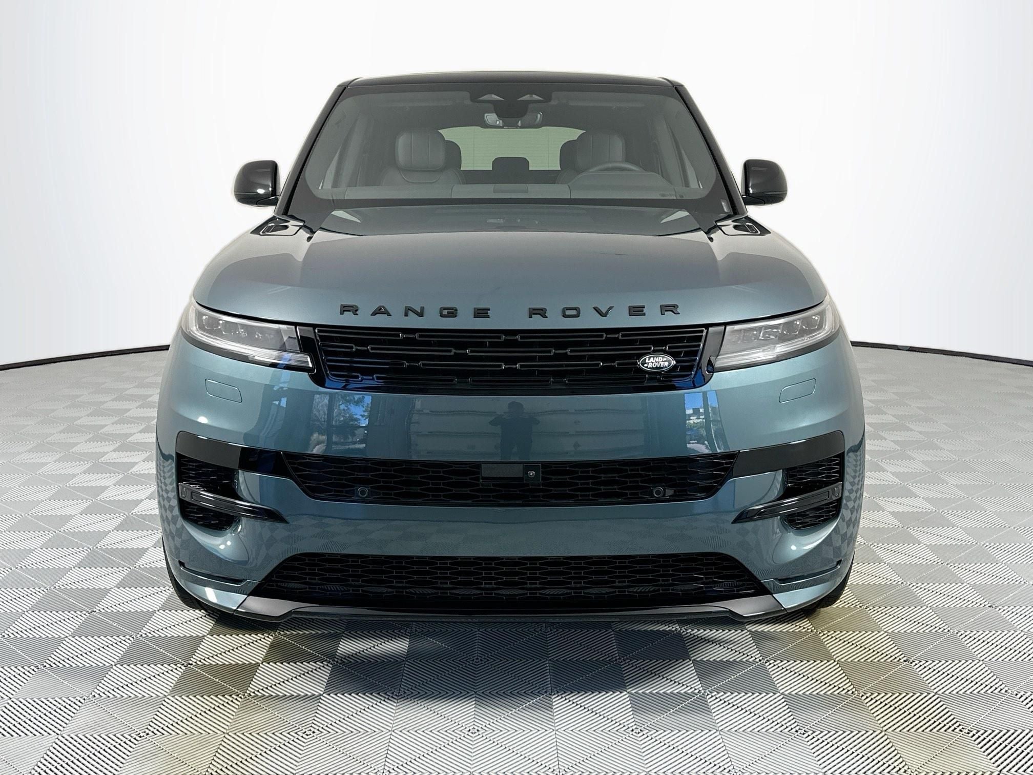 2026 Land Rover Range Rover Sport Dynamic SE