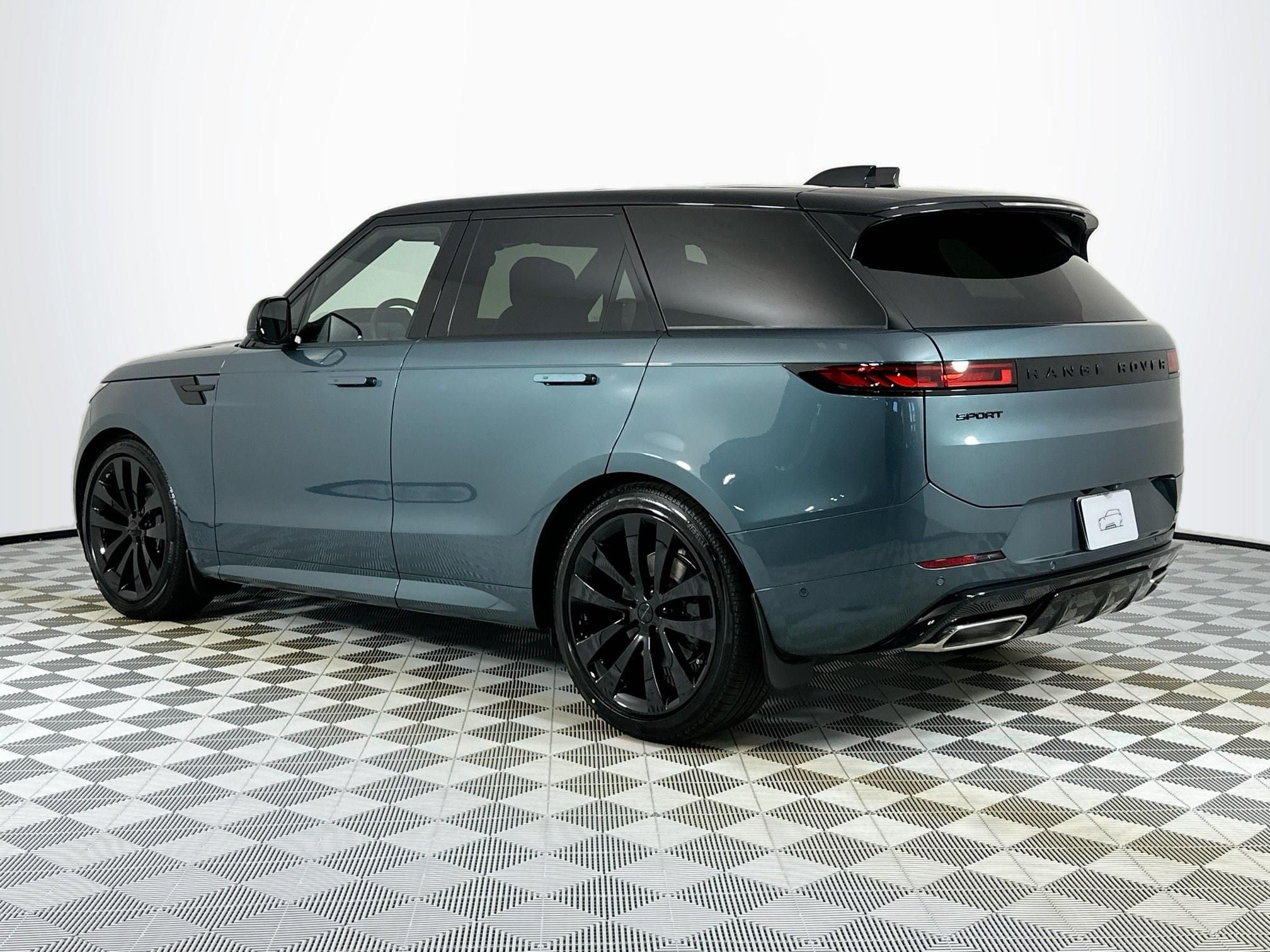 2026 Land Rover Range Rover Sport Dynamic SE