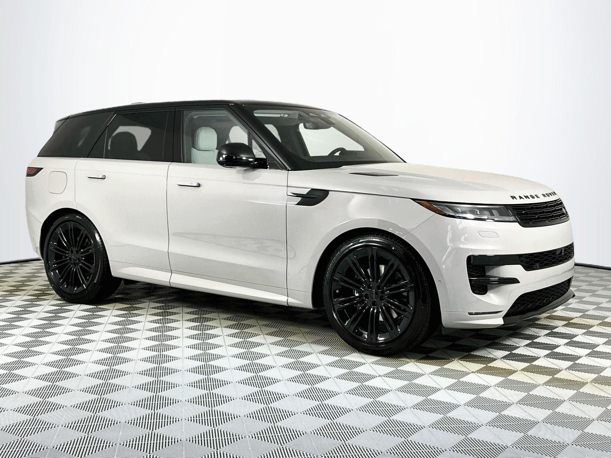 2026 Land Rover Range Rover Sport Dynamic SE