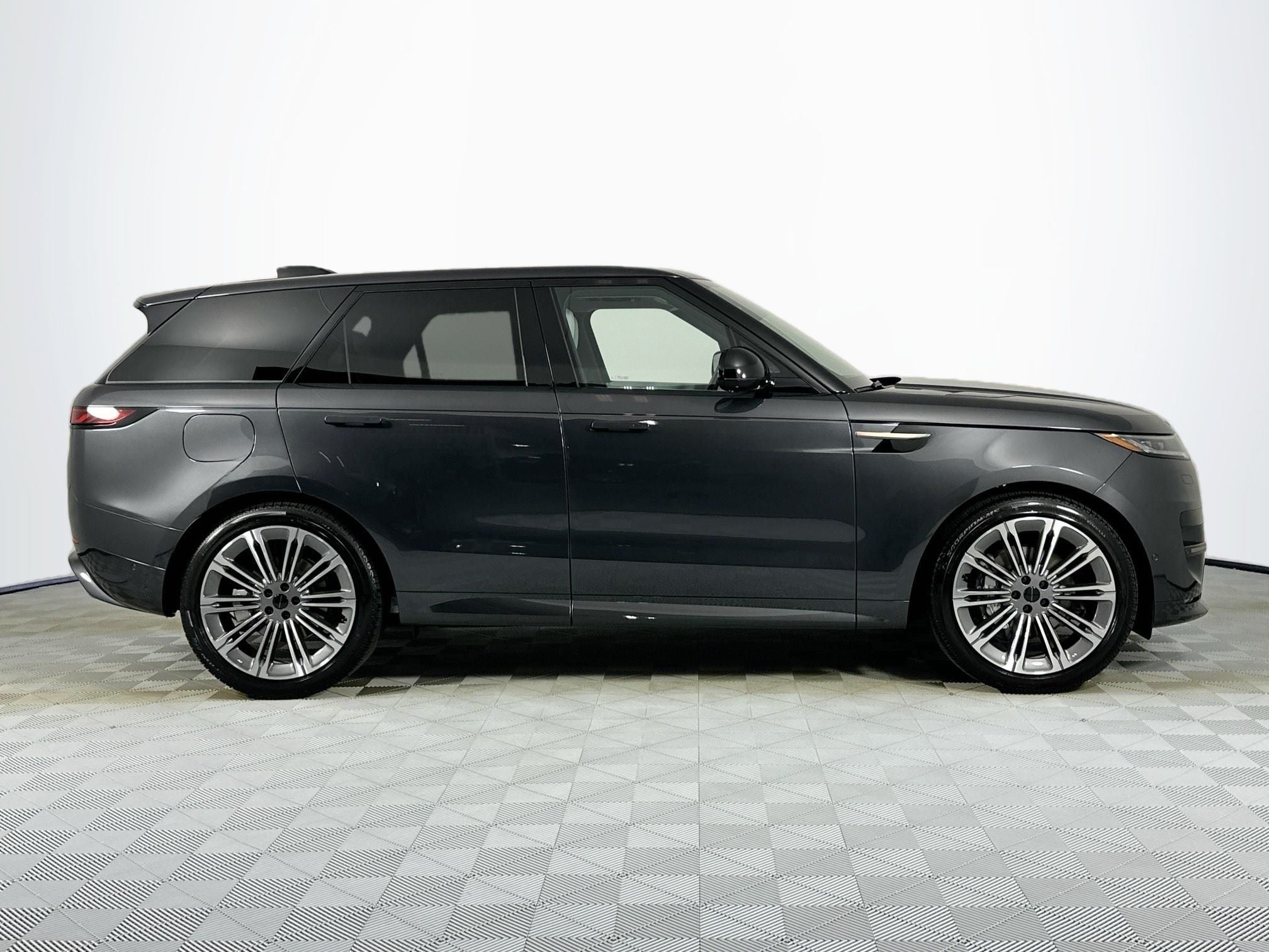 2026 Land Rover Range Rover Sport Dynamic SE