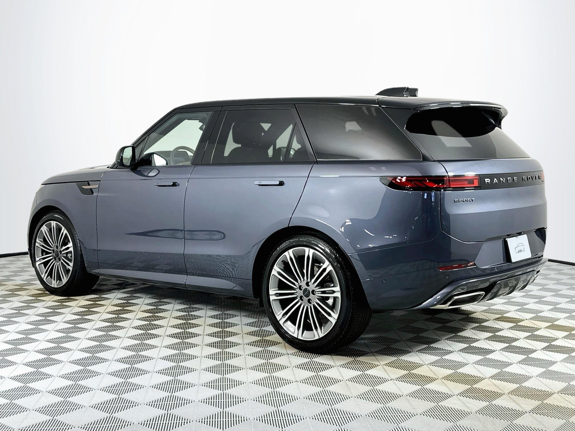 2027 Land Rover Range Rover Sport Dynamic SE