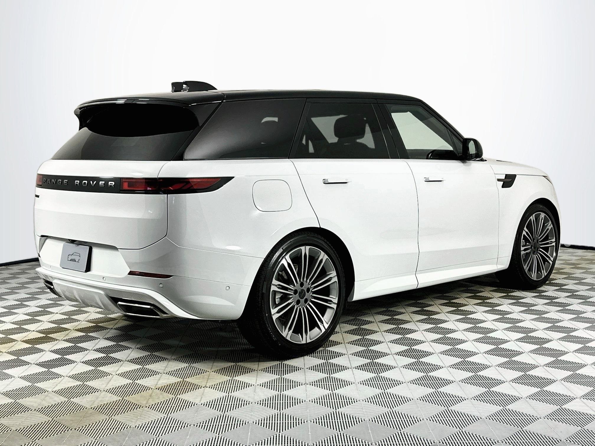 2027 Land Rover Range Rover Sport Dynamic SE