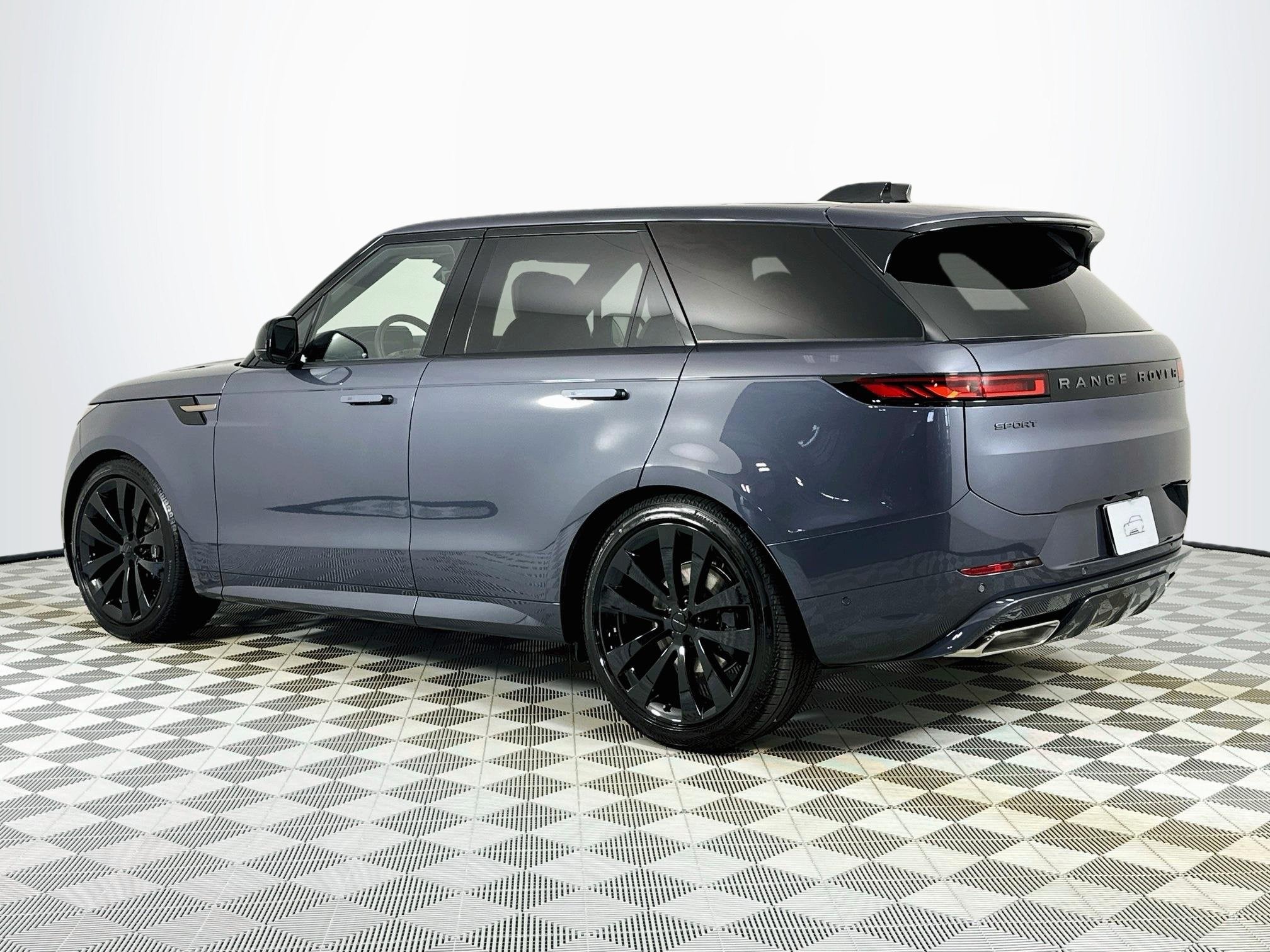 2027 Land Rover Range Rover Sport Dynamic SE
