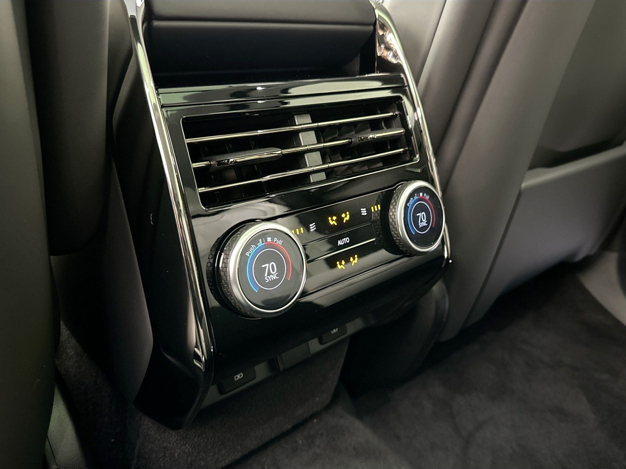 2026 Land Rover Range Rover Sport Dynamic SE