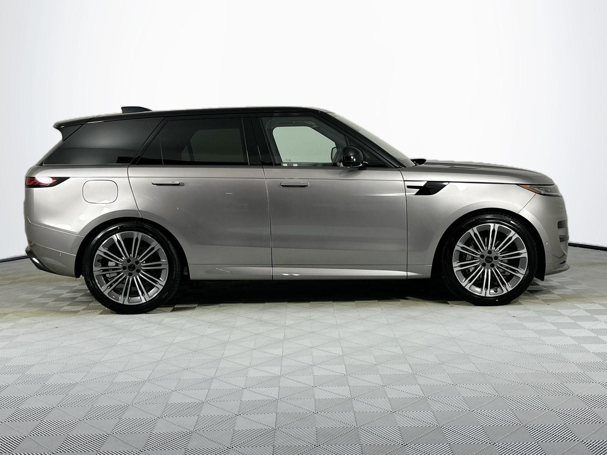 2026 Land Rover Range Rover Sport Dynamic SE