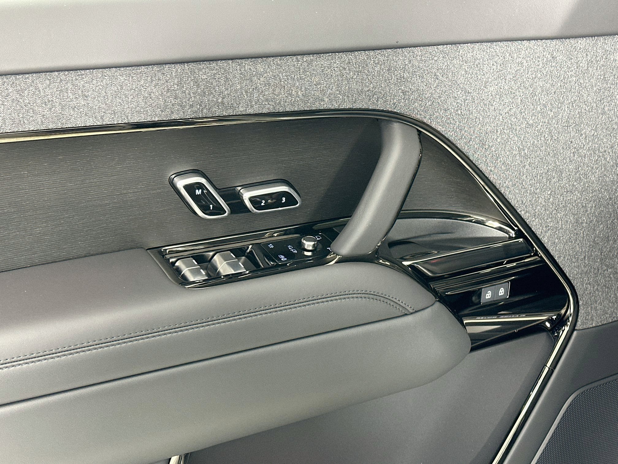 2027 Land Rover Range Rover Sport Dynamic SE