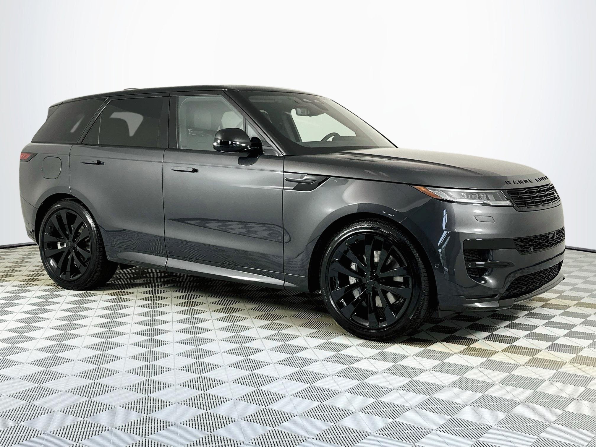 2027 Land Rover Range Rover Sport Dynamic SE