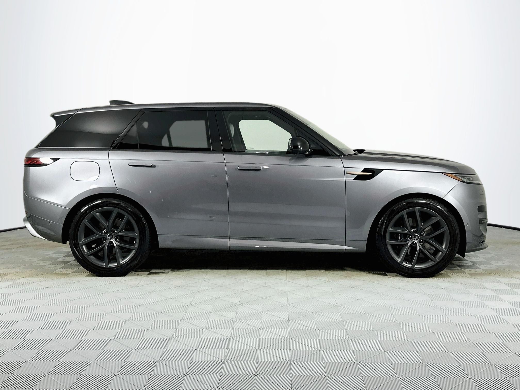 2025 Land Rover Range Rover Sport Dynamic SE