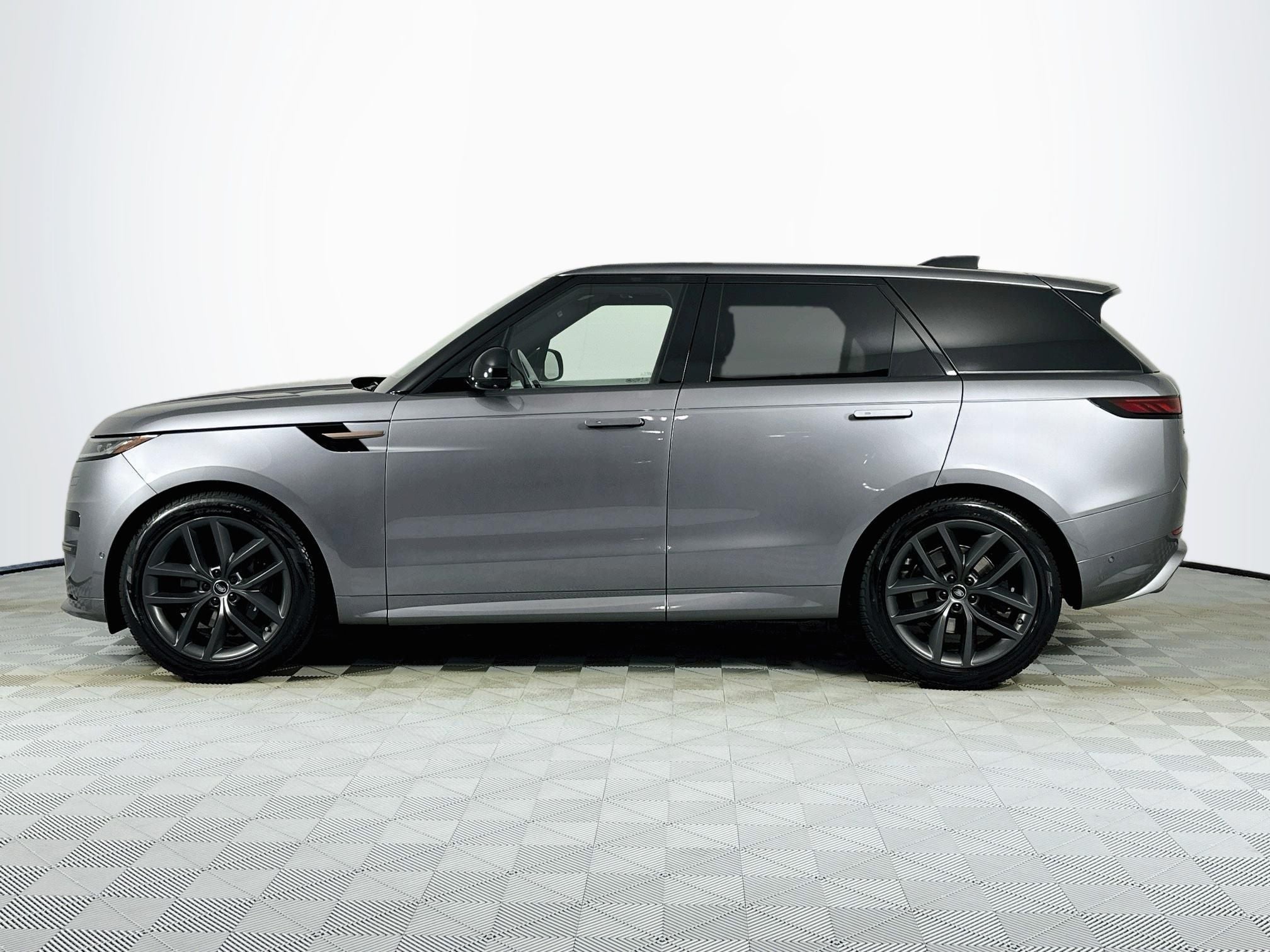 2025 Land Rover Range Rover Sport Dynamic SE