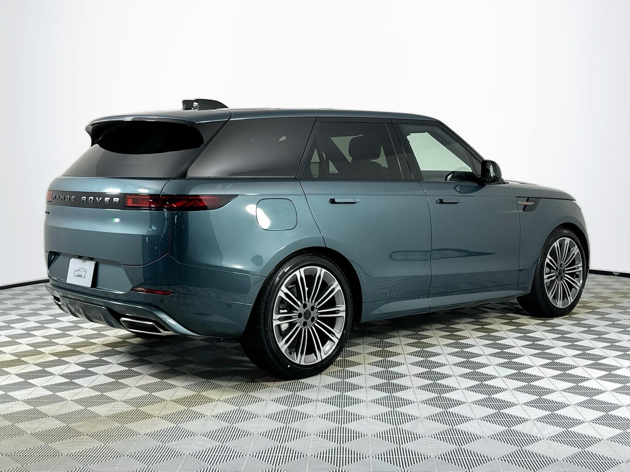 2026 Land Rover Range Rover Sport Dynamic SE