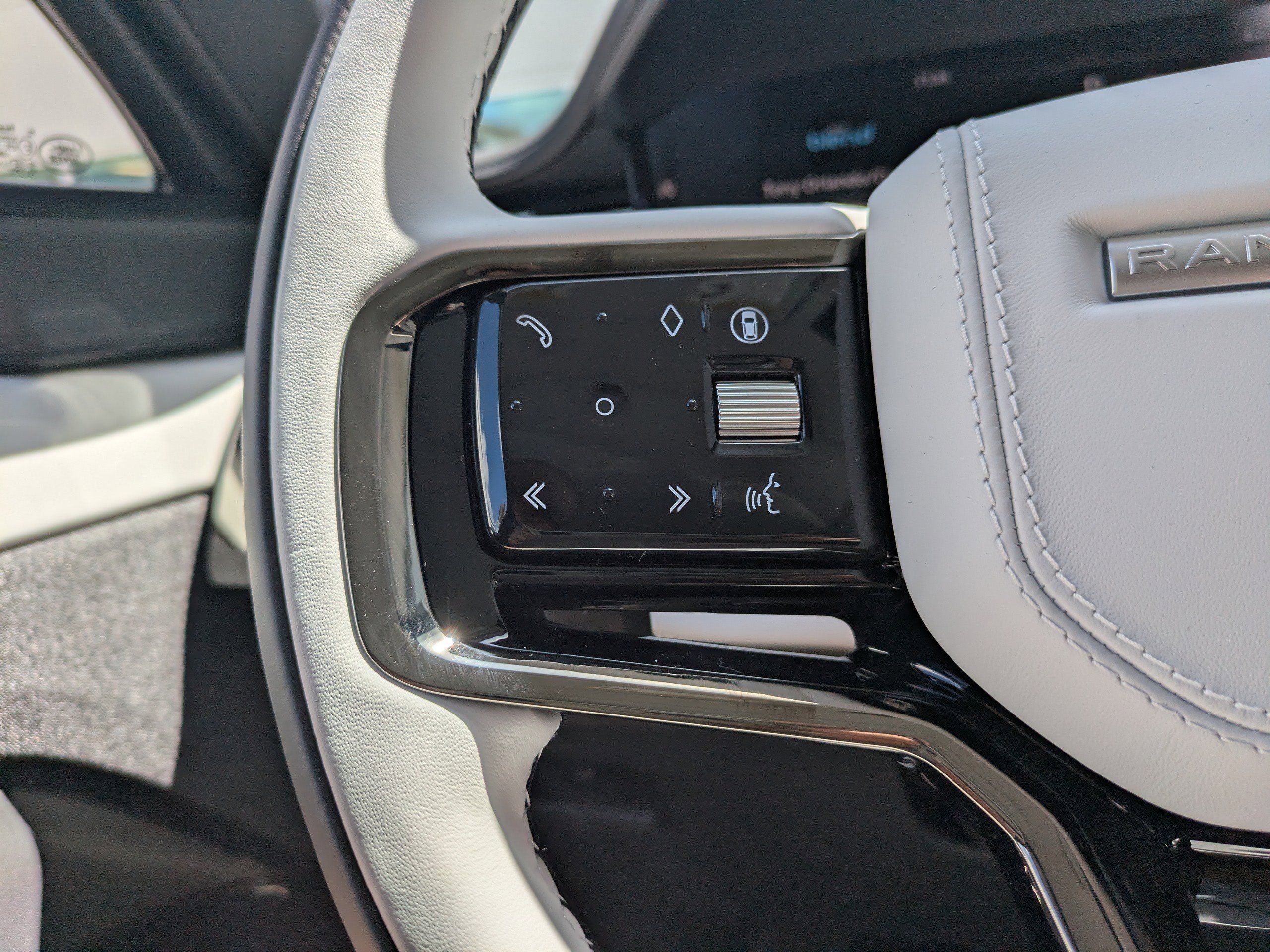 2026 Land Rover Range Rover Sport Dynamic SE