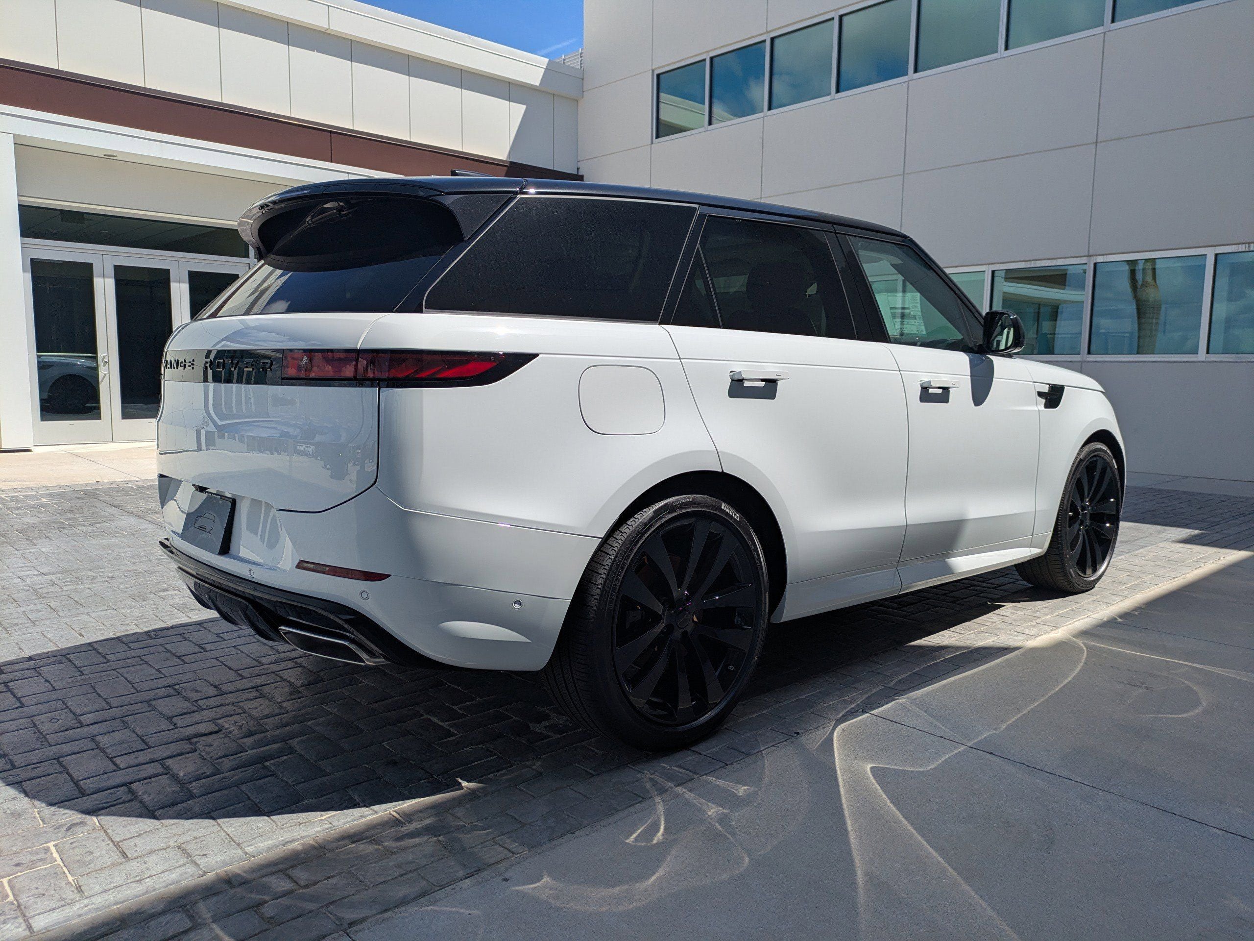 2026 Land Rover Range Rover Sport Dynamic SE