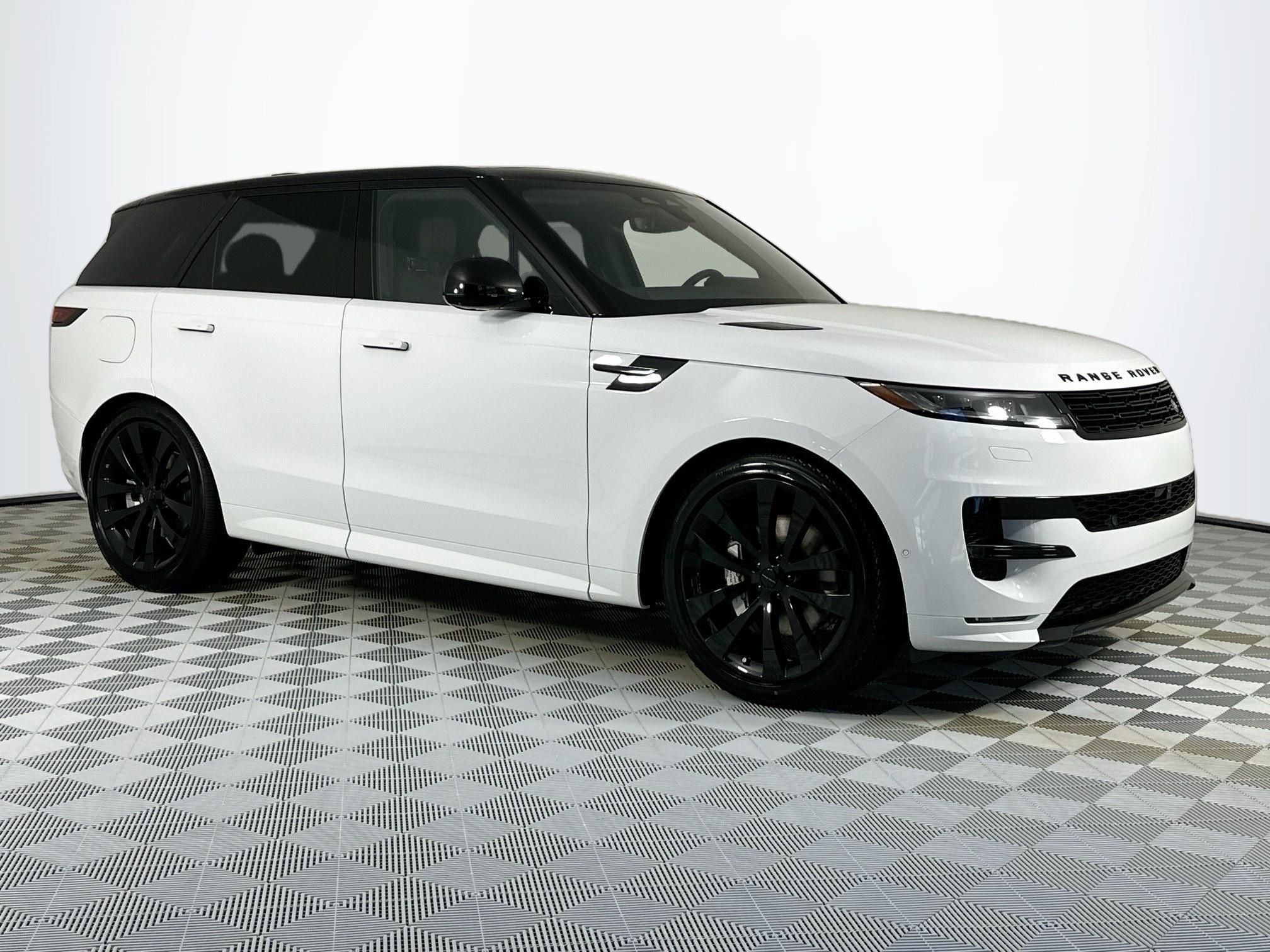 2026 Land Rover Range Rover Sport Dynamic SE