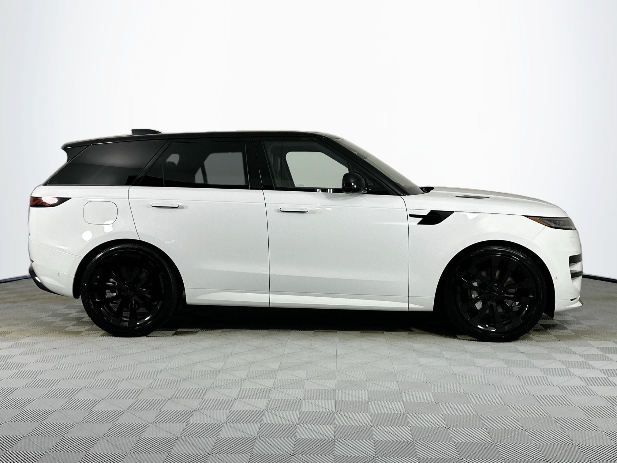 2026 Land Rover Range Rover Sport Dynamic SE