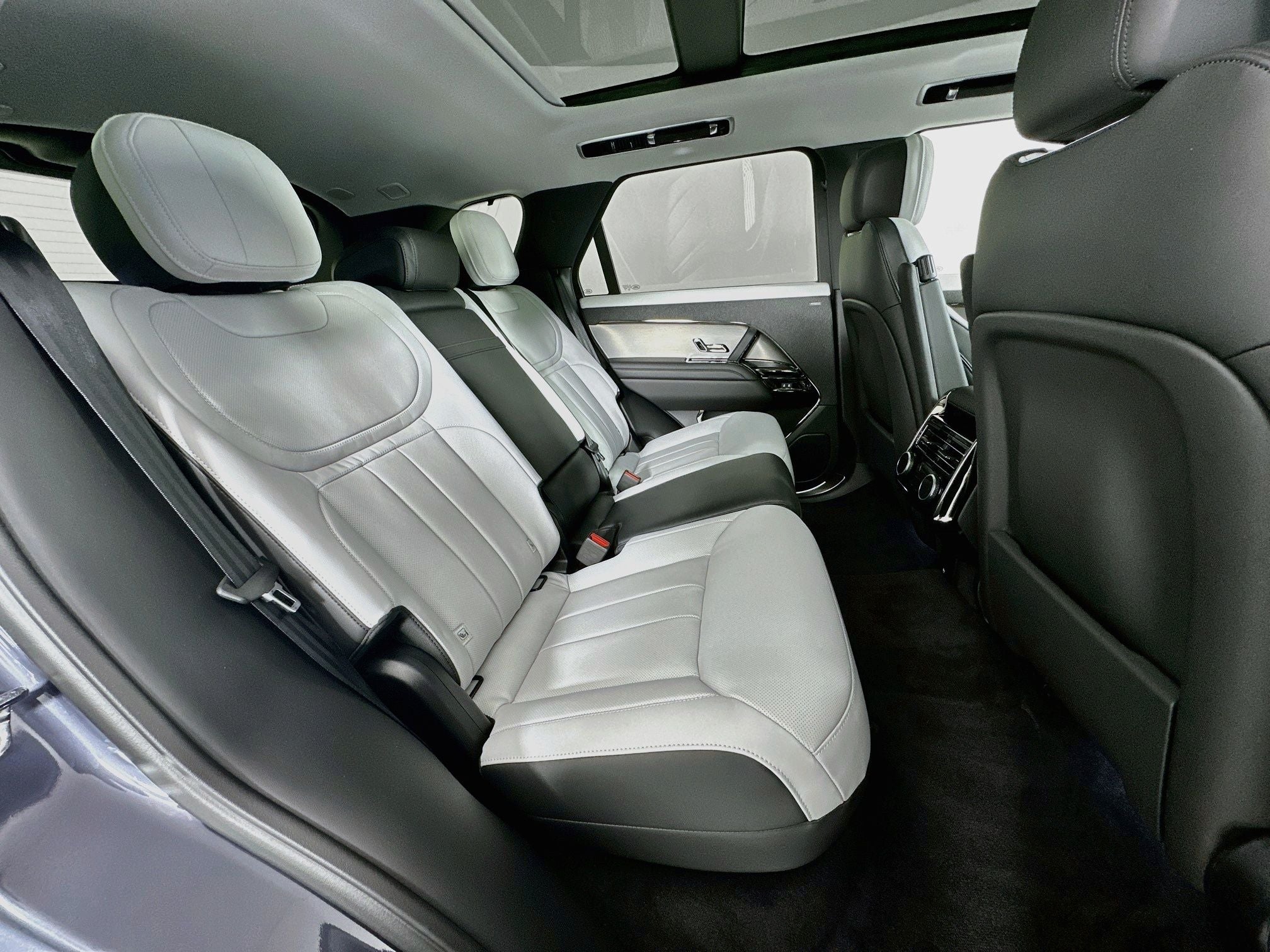 2026 Land Rover Range Rover Sport Dynamic SE