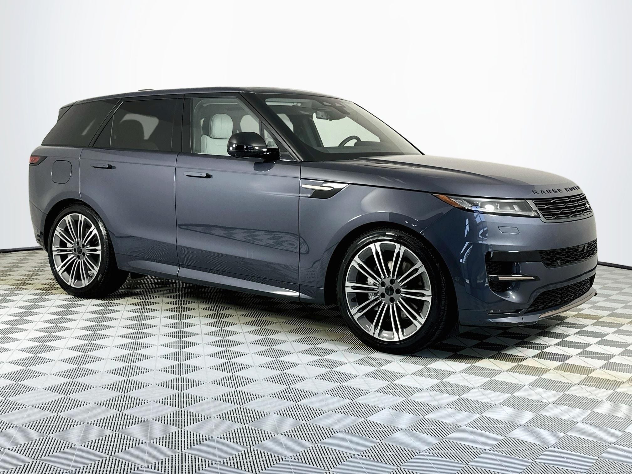 2026 Land Rover Range Rover Sport Dynamic SE