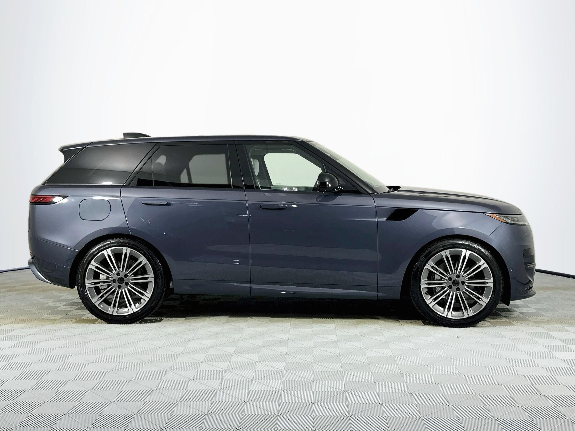 2026 Land Rover Range Rover Sport Dynamic SE
