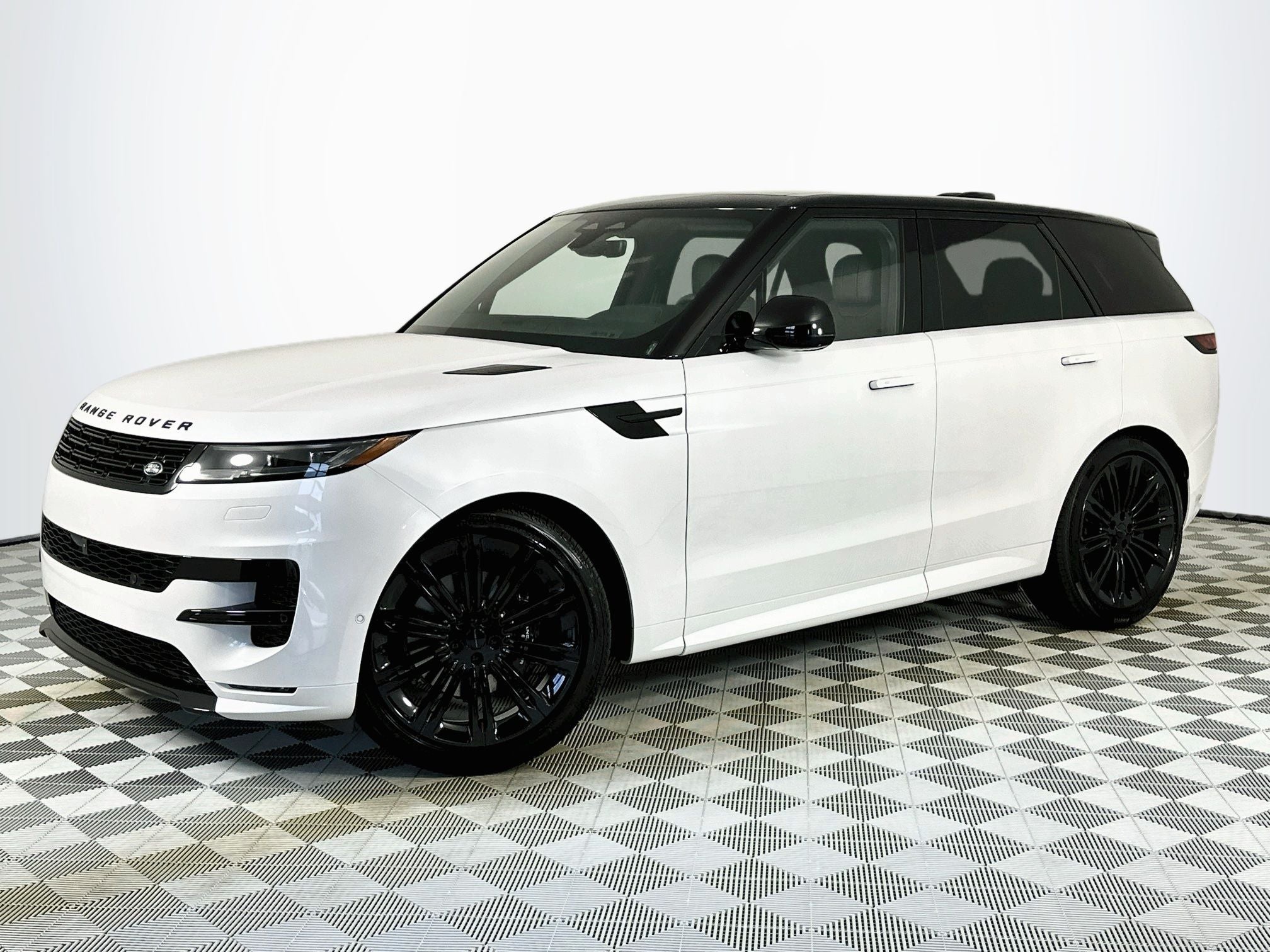 2026 Land Rover Range Rover Sport Dynamic SE