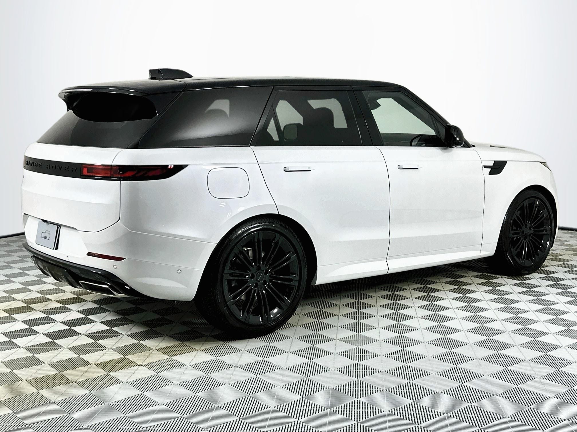 2026 Land Rover Range Rover Sport Dynamic SE