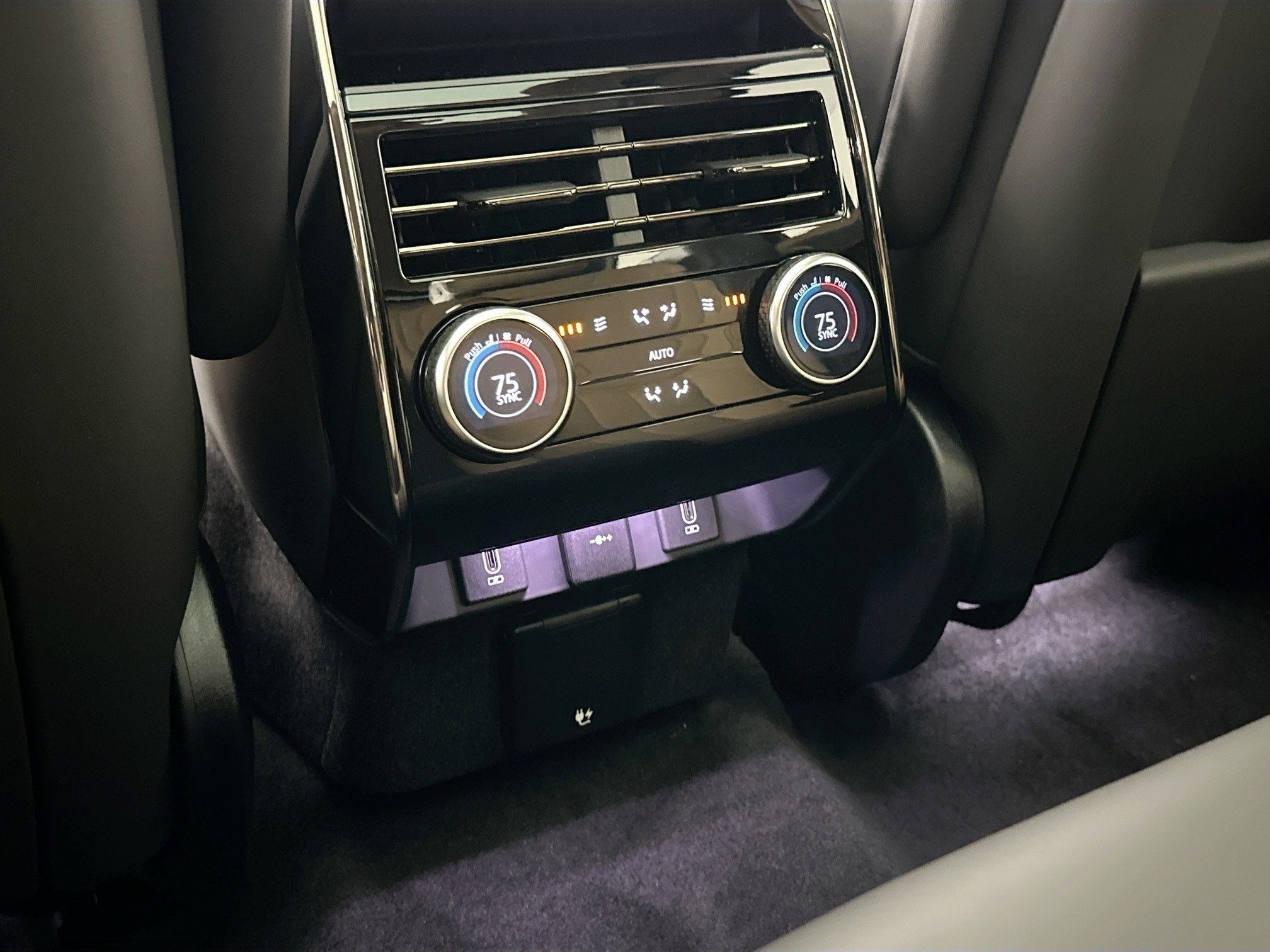 2026 Land Rover Range Rover Sport Dynamic SE