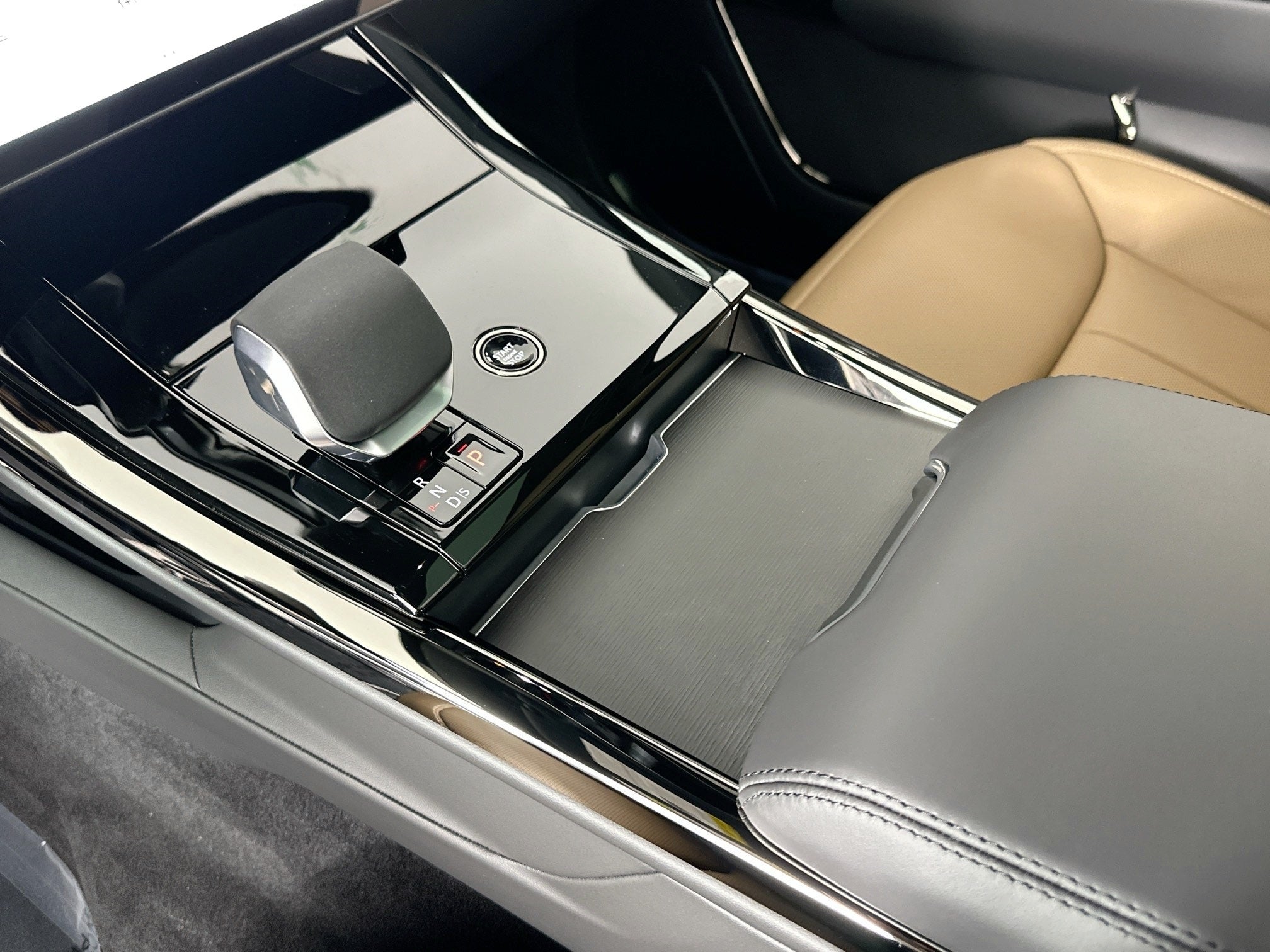 2026 Land Rover Range Rover Sport Dynamic SE