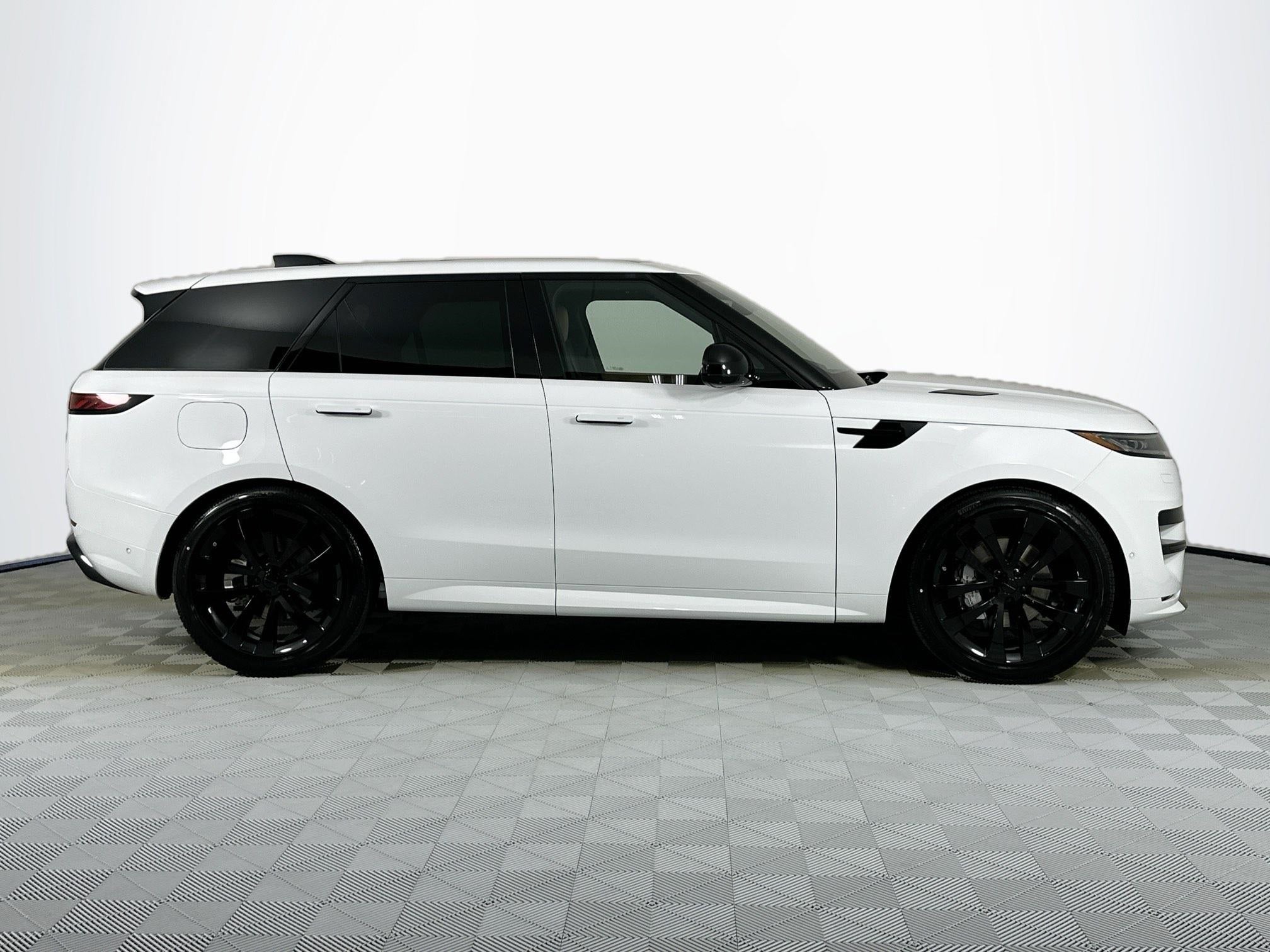 2026 Land Rover Range Rover Sport Dynamic SE