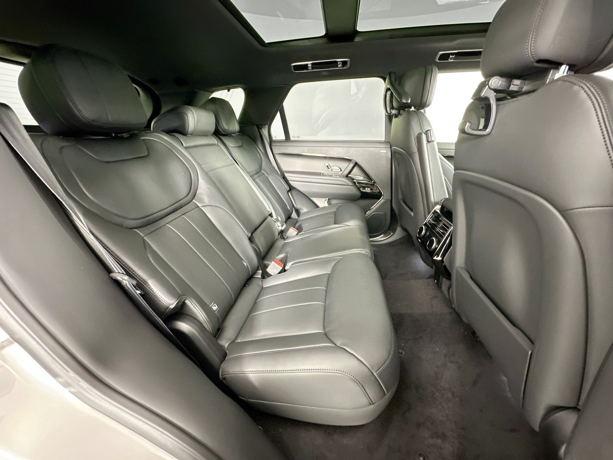 2026 Land Rover Range Rover Sport Dynamic SE