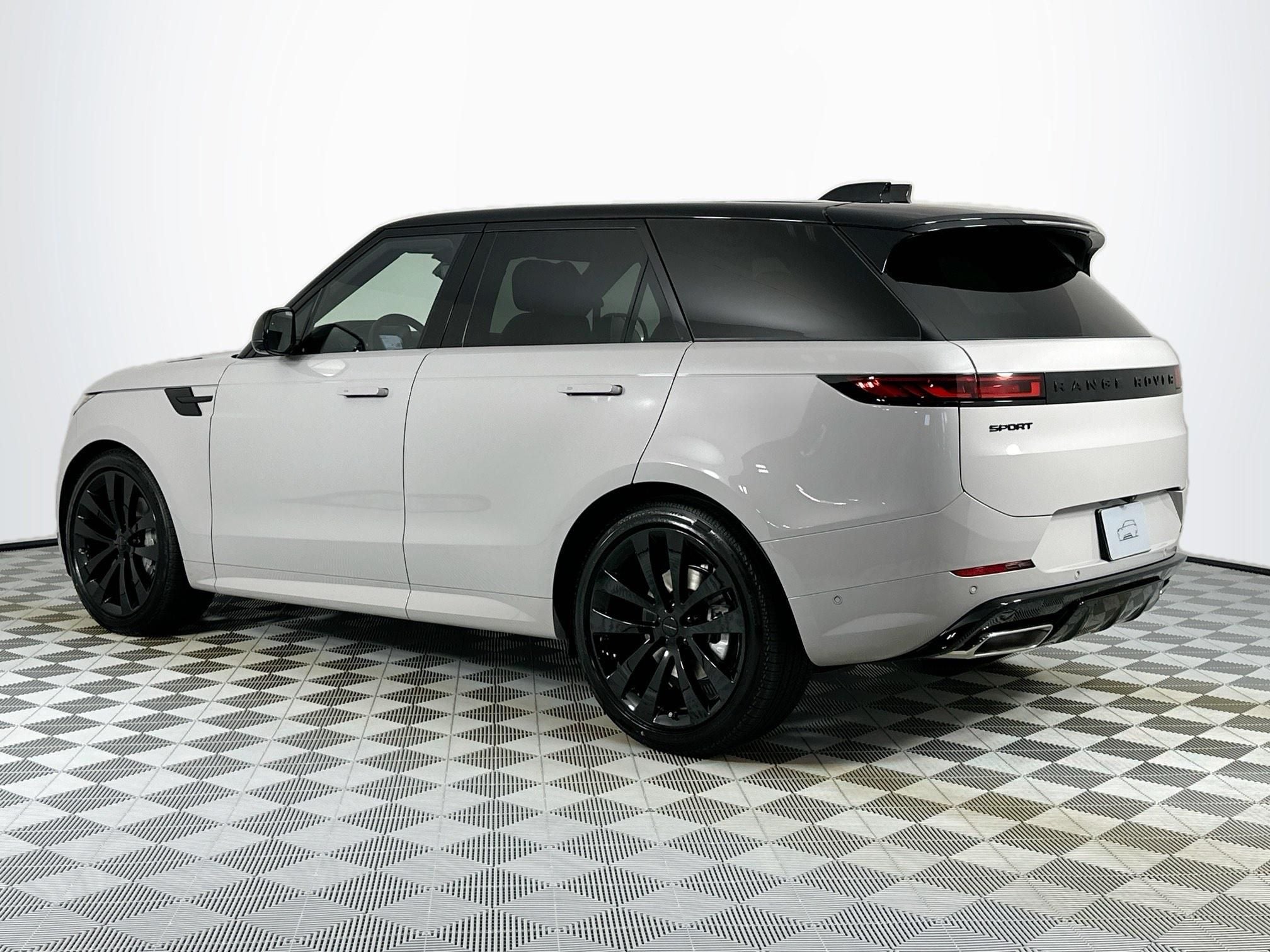 2026 Land Rover Range Rover Sport Dynamic SE