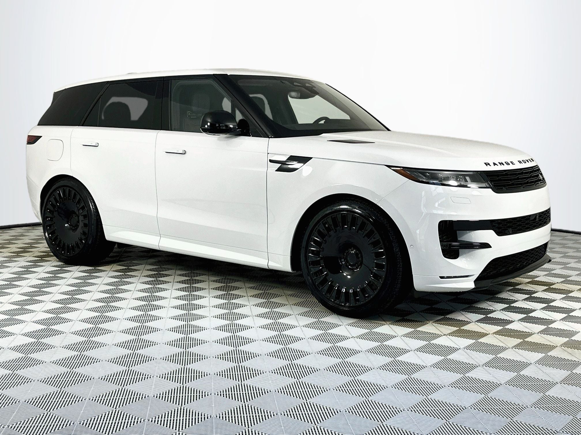 2026 Land Rover Range Rover Sport Dynamic SE