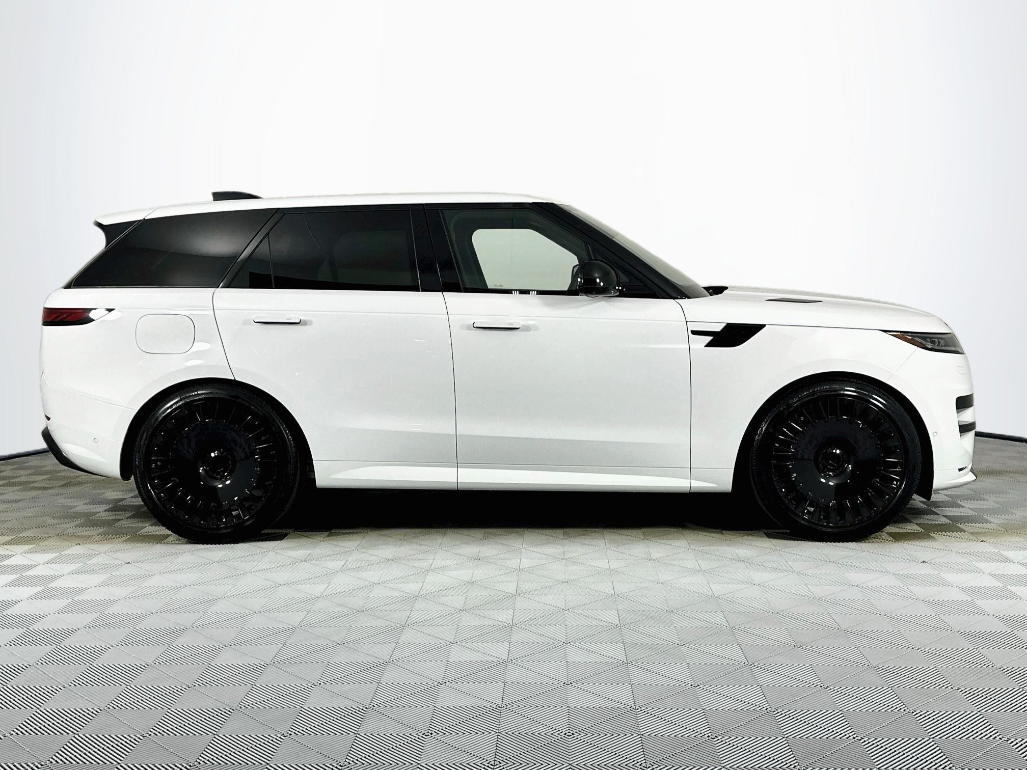 2026 Land Rover Range Rover Sport Dynamic SE