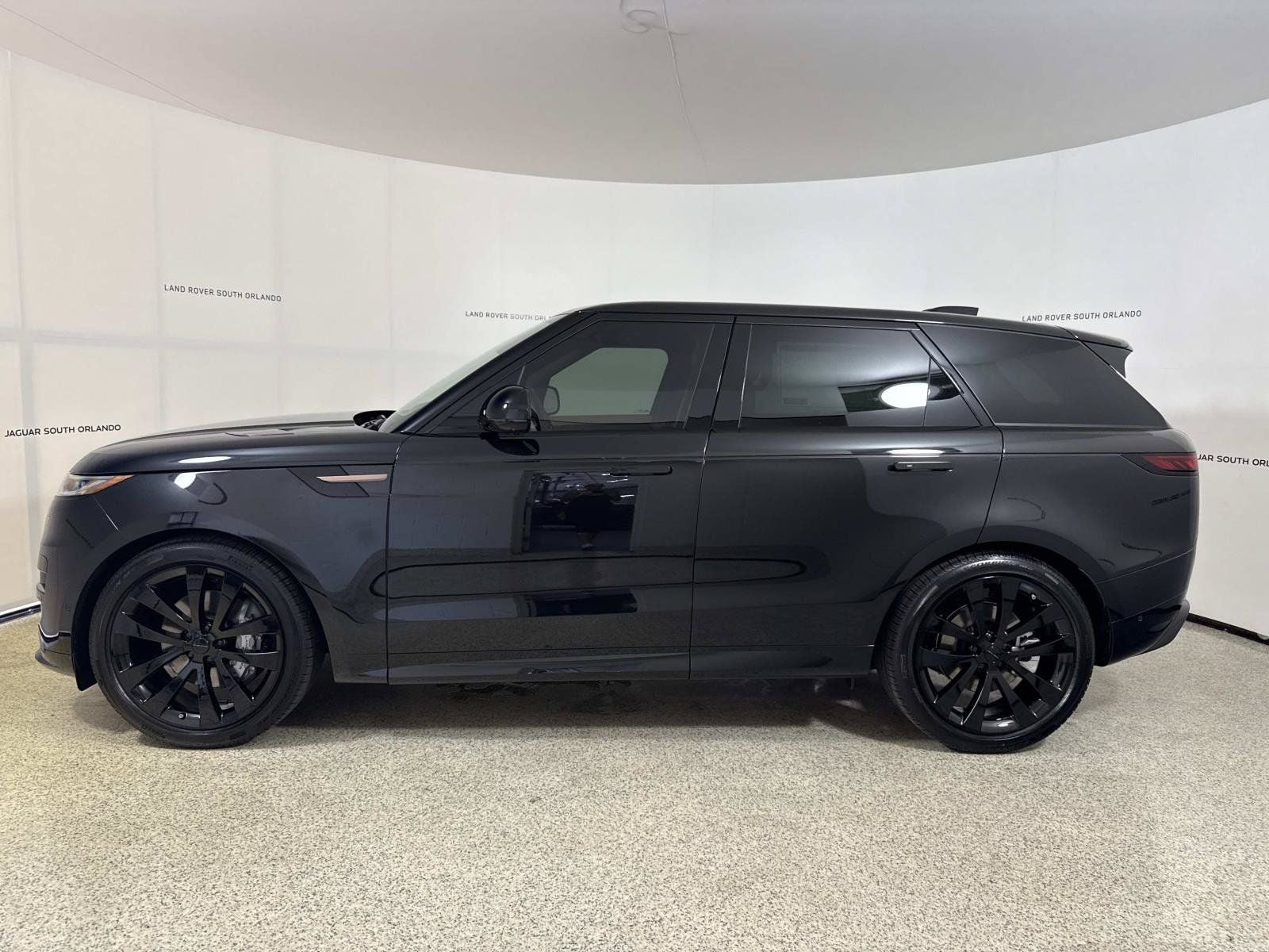 2026 Land Rover Range Rover Sport Dynamic SE