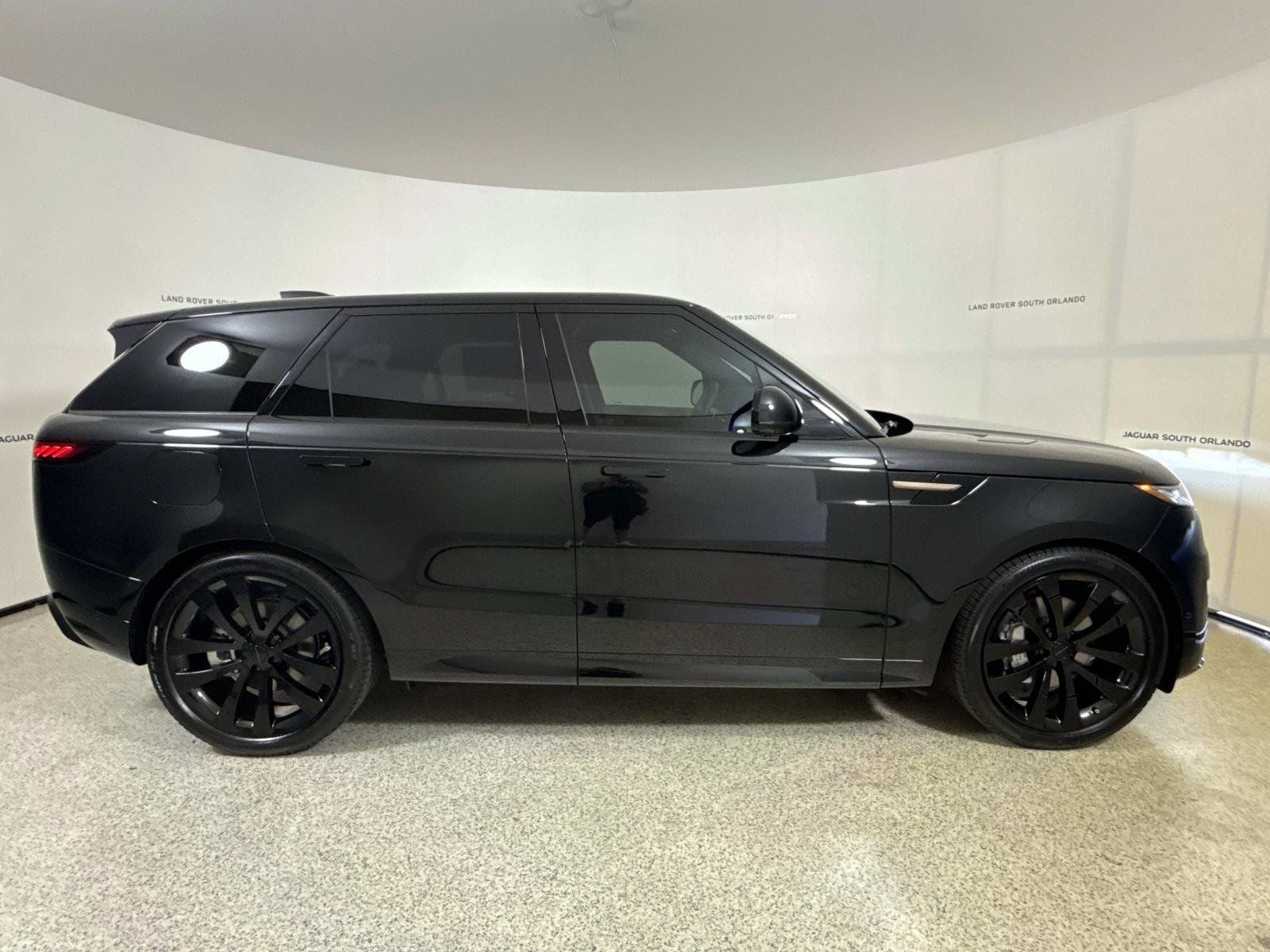 2026 Land Rover Range Rover Sport Dynamic SE