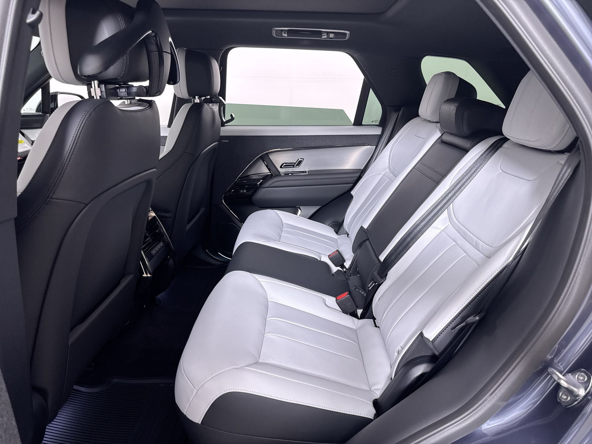 2026 Land Rover Range Rover Sport Dynamic SE