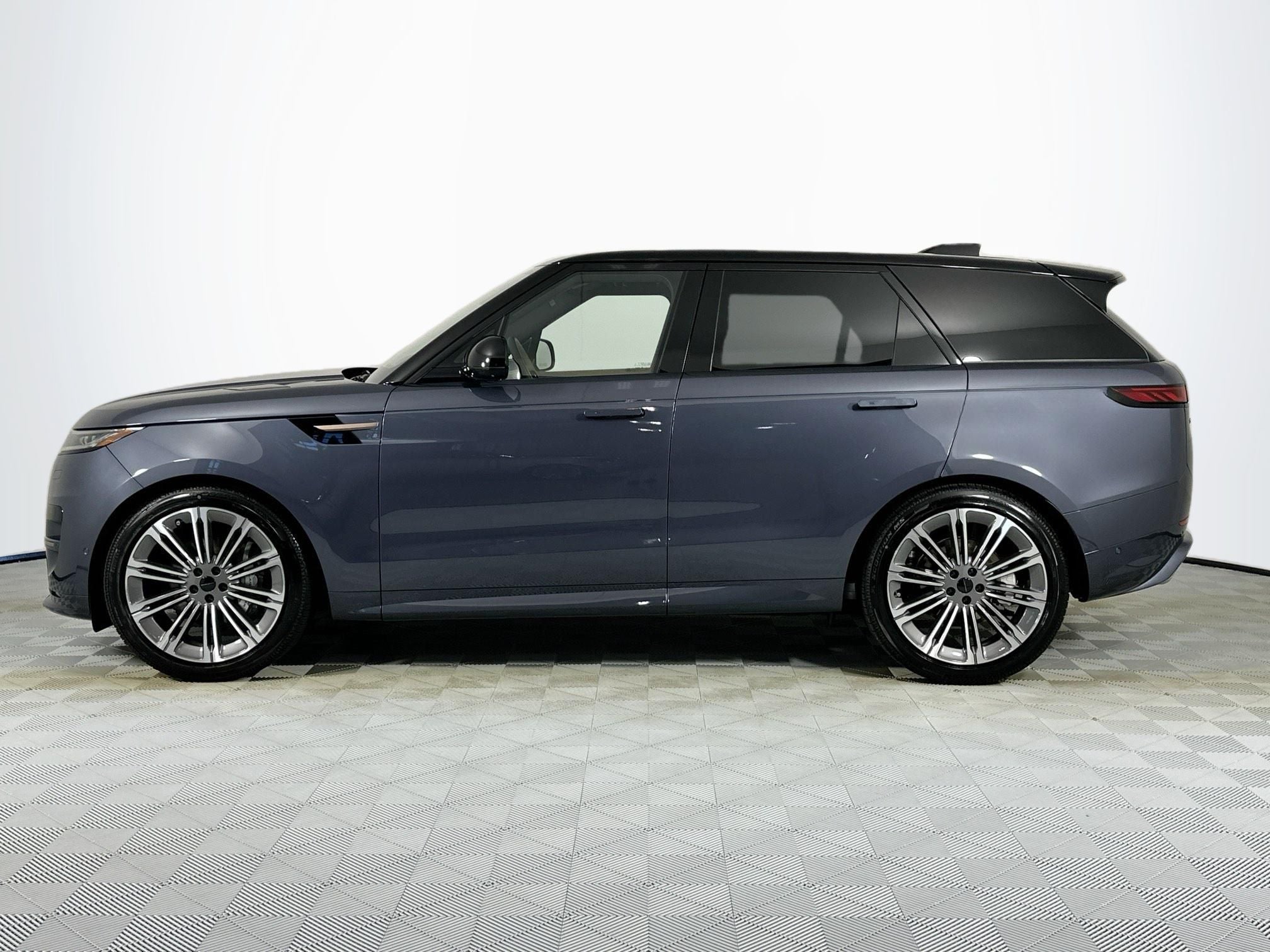 2026 Land Rover Range Rover Sport Dynamic SE