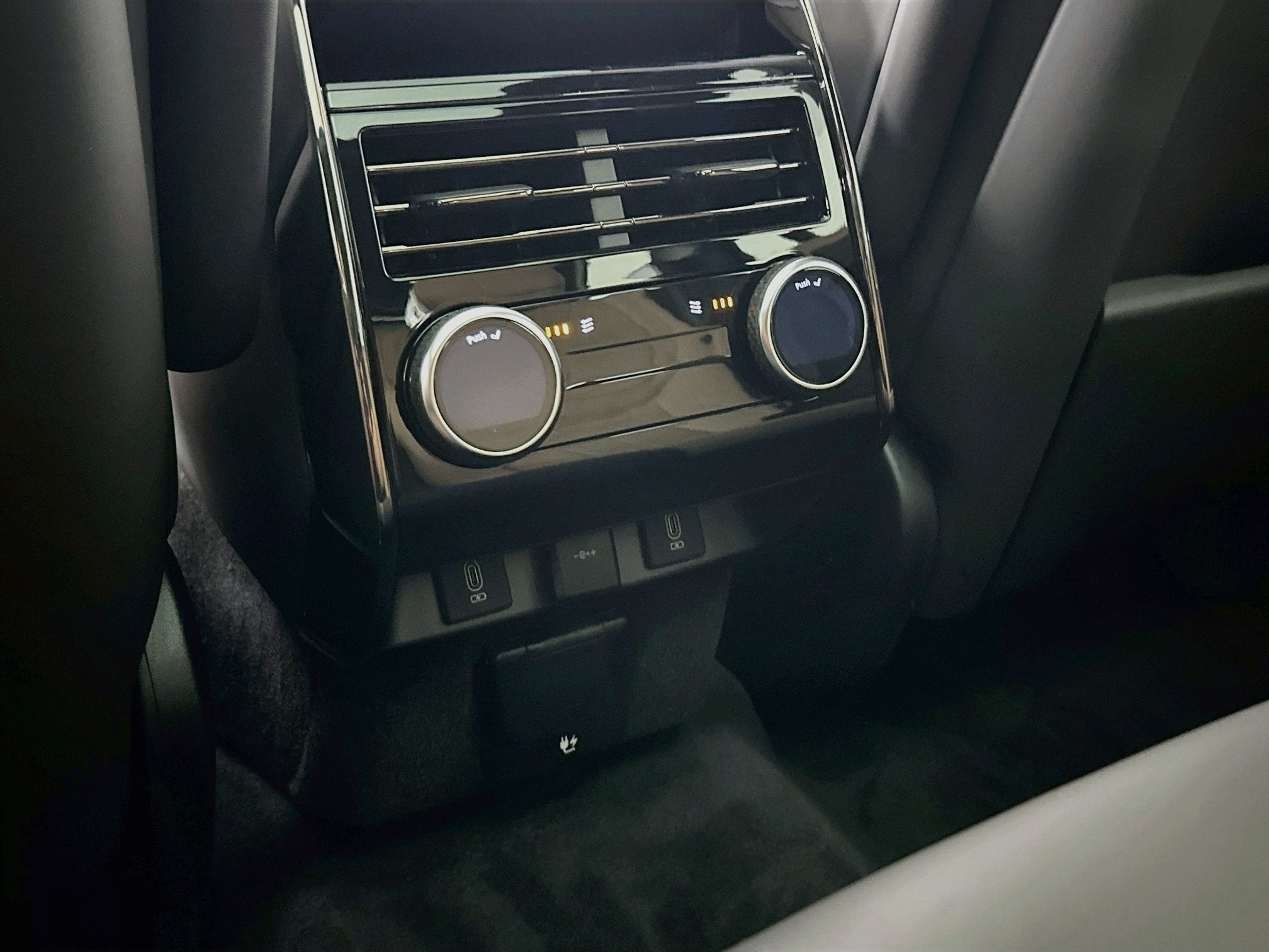 2027 Land Rover Range Rover Sport Dynamic SE
