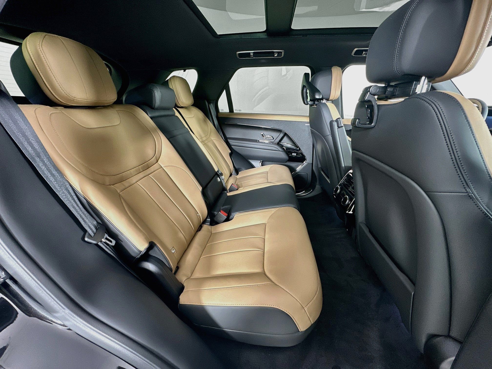 2027 Land Rover Range Rover Sport Dynamic SE
