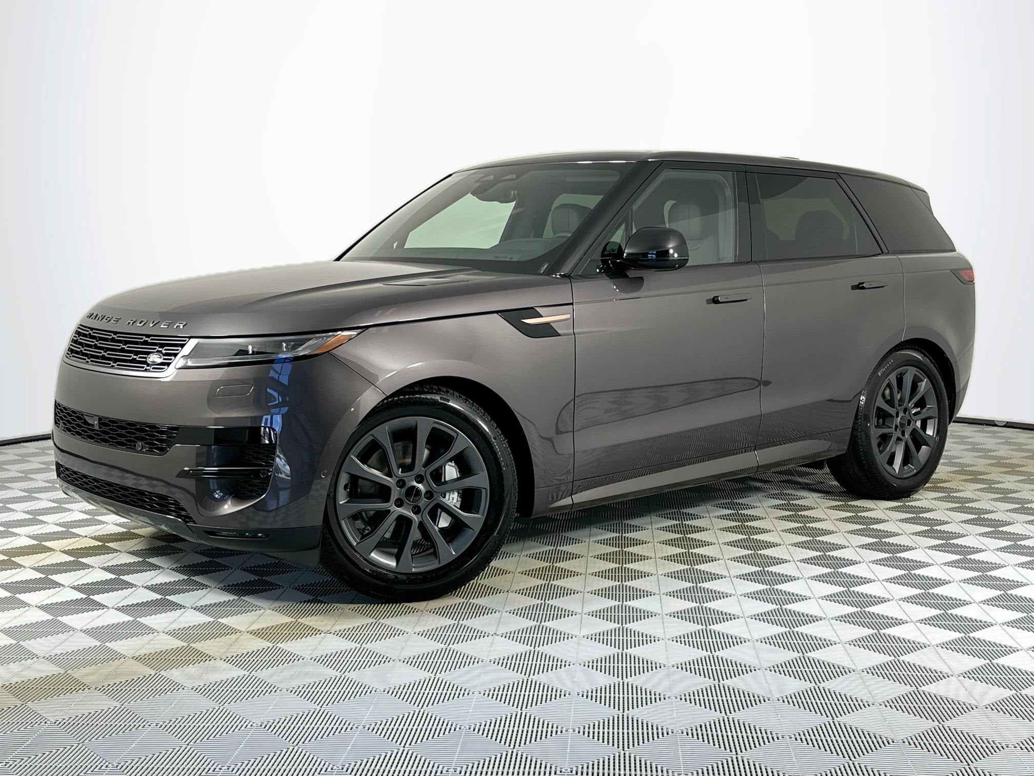 2026 Land Rover Range Rover Sport SE
