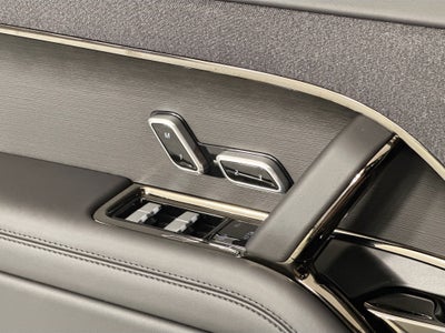 2026 Land Rover Range Rover Sport SE