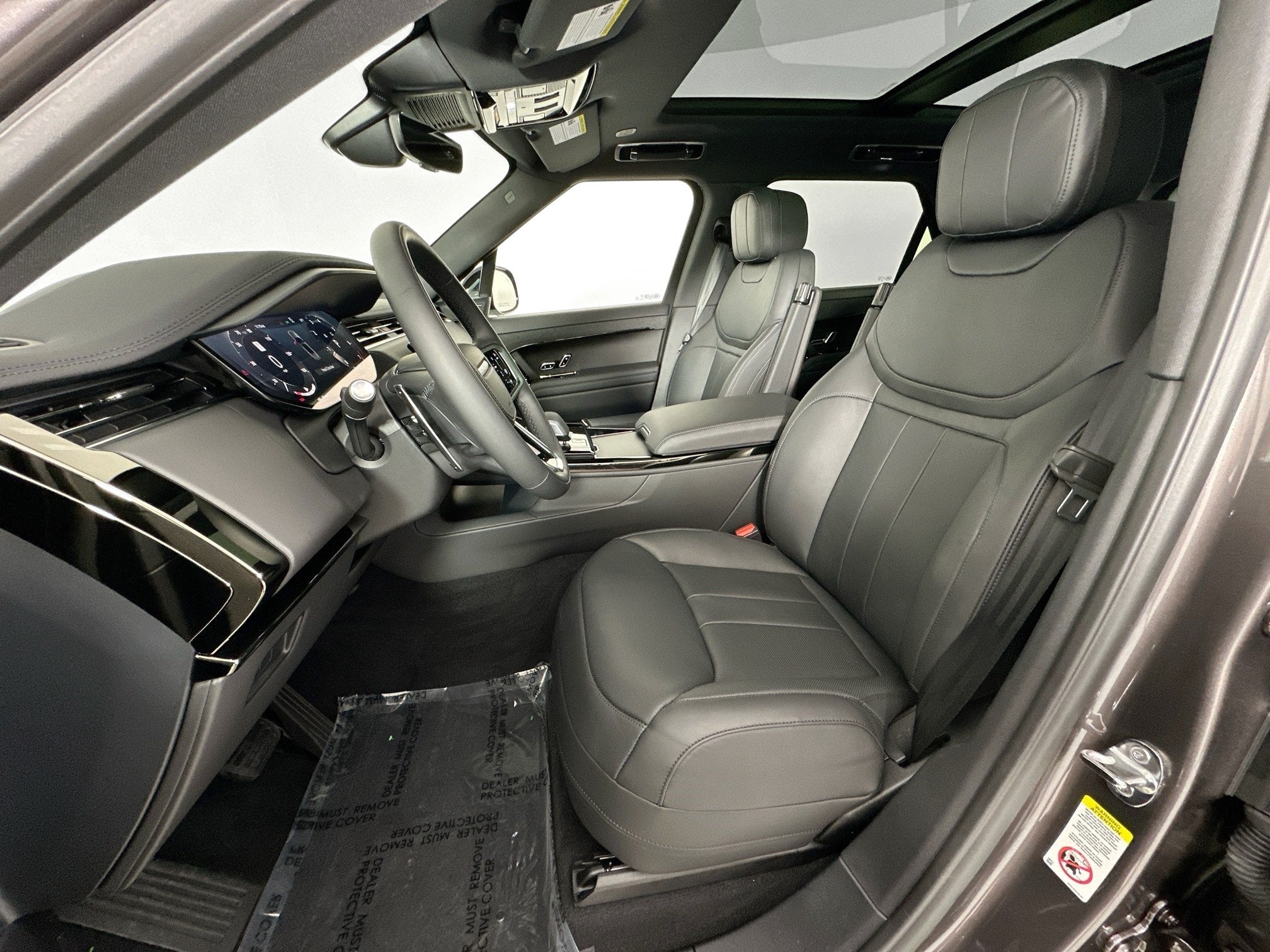 2026 Land Rover Range Rover Sport SE